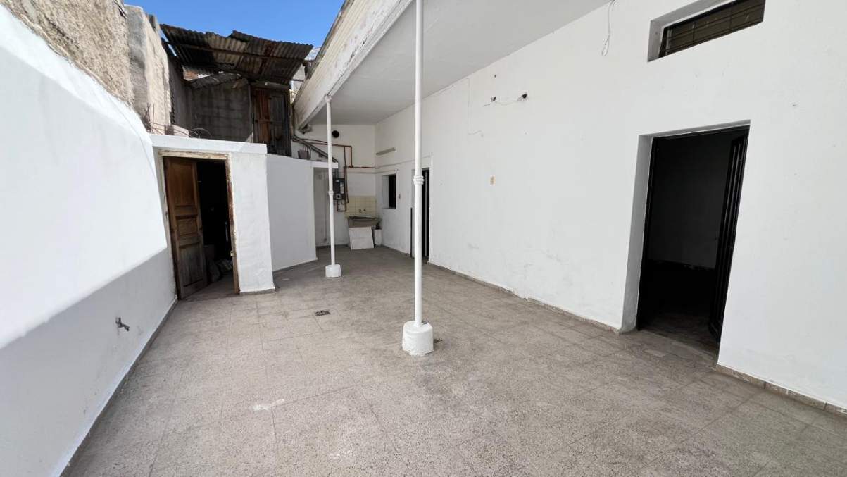 VENTA CASA CON DEPARTAMENTO EN PUEYRREDON - SE ESCUCHAN PROPUESTAS