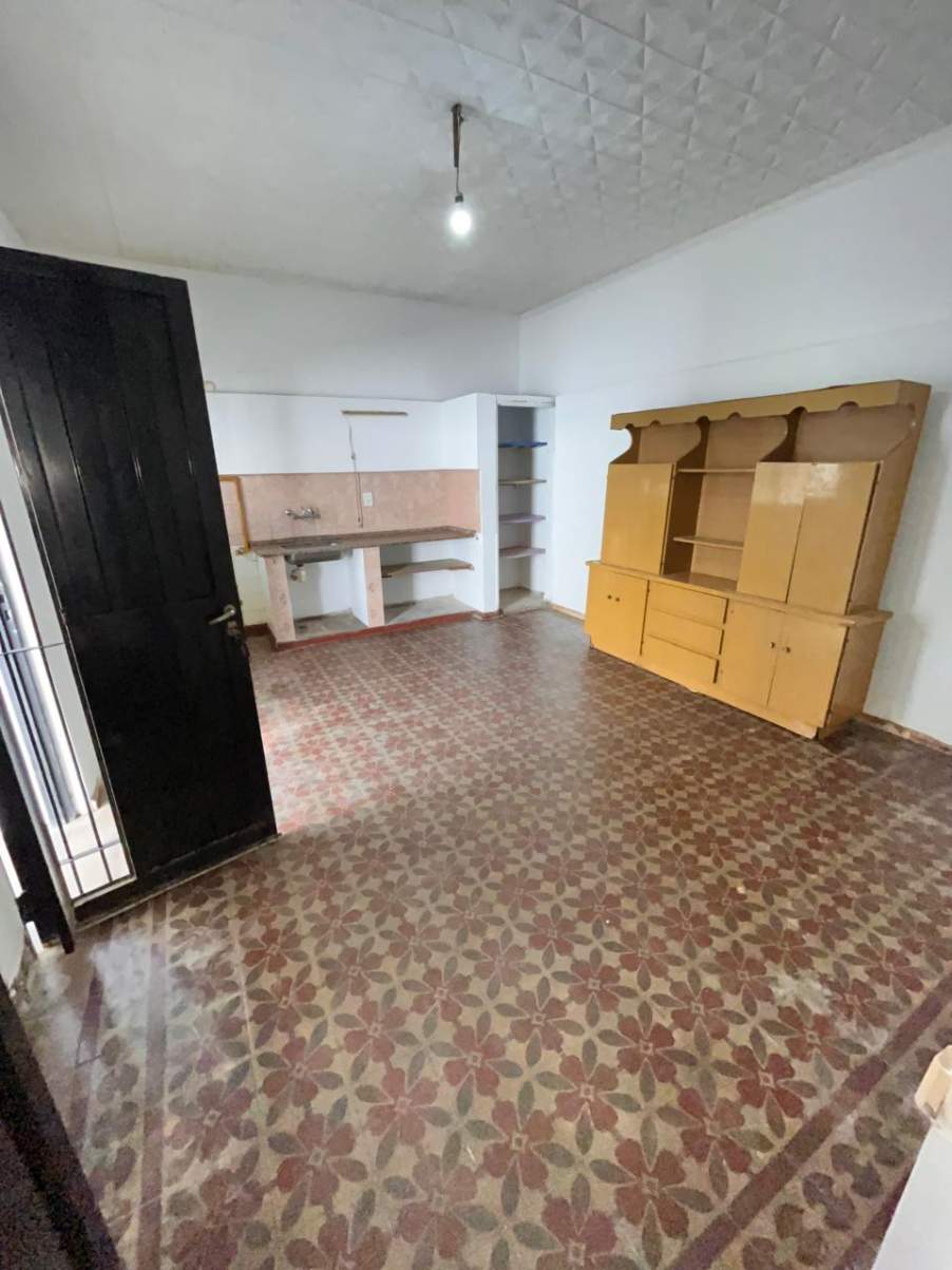 VENTA CASA CON DEPARTAMENTO EN PUEYRREDON - SE ESCUCHAN PROPUESTAS