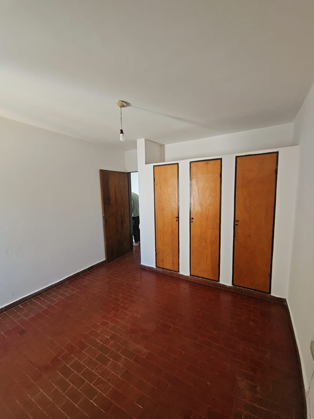 Barrio Jardin, 1 dormitorio, con patio, $520.000. Zona UTN  UNC