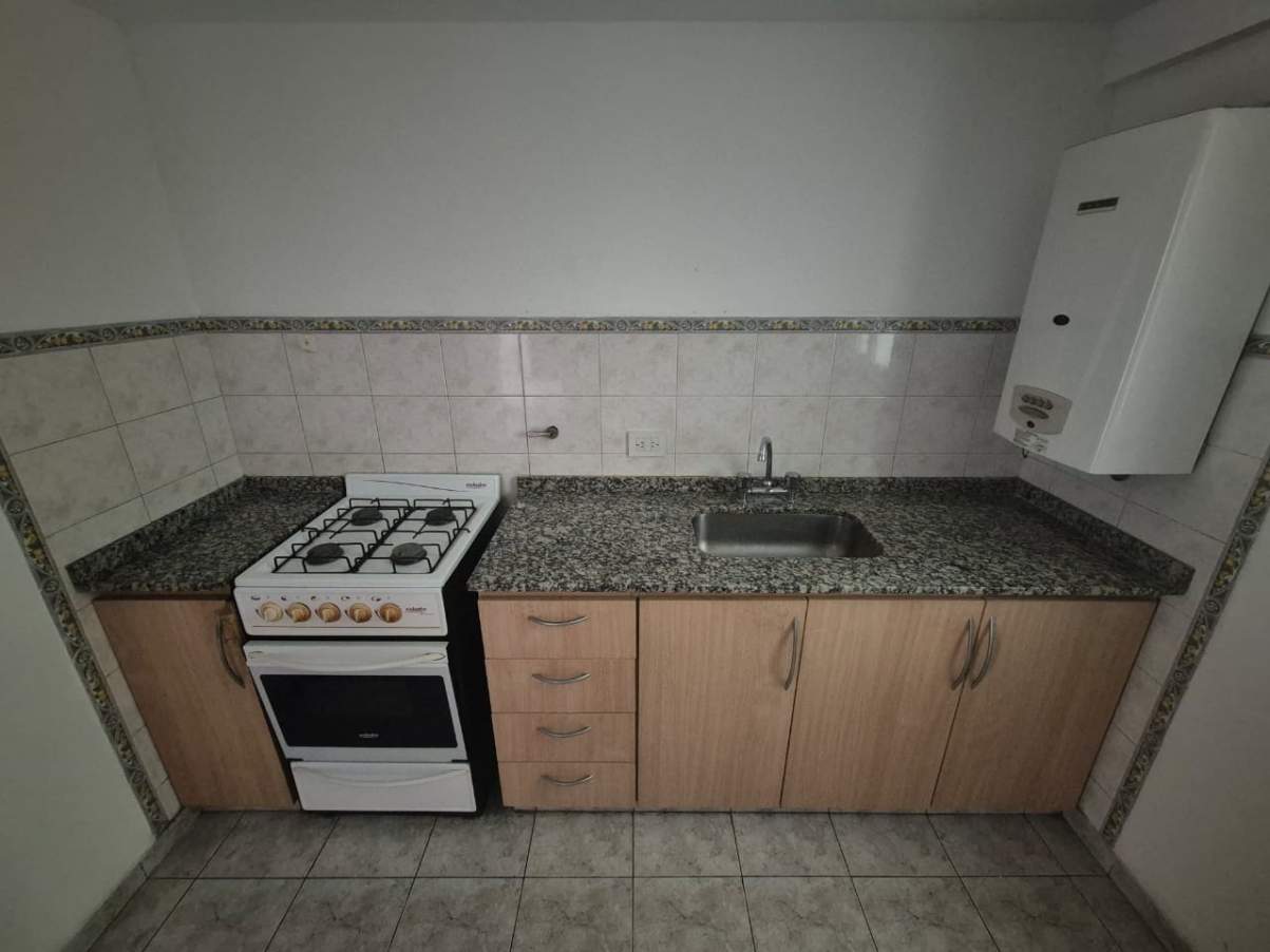 Departamento en ALQUILER - Ituzaingo 514 3A, Nueva Cordoba, Córdoba - 2 dormitorios con balcon