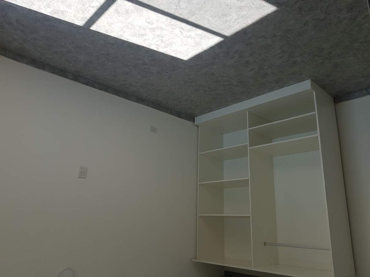 EXCELENTE DUPLEX 2 DORMITORIOS CON 2 BAÑOS A ESTRENAR!!! COCHERA $850.000.-