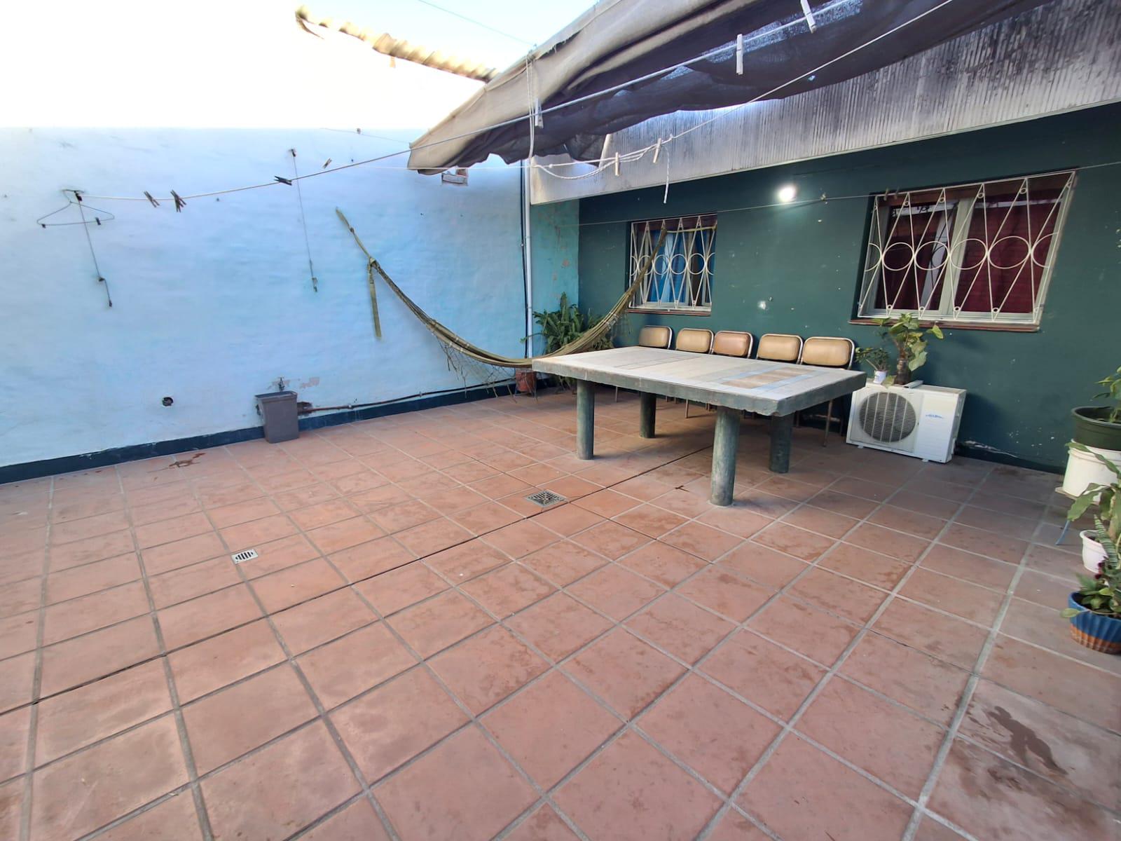 VENTA-3 DORMITORIOS-GARAGE Y DEPARTAMENTO-AMEGHINO NORTE