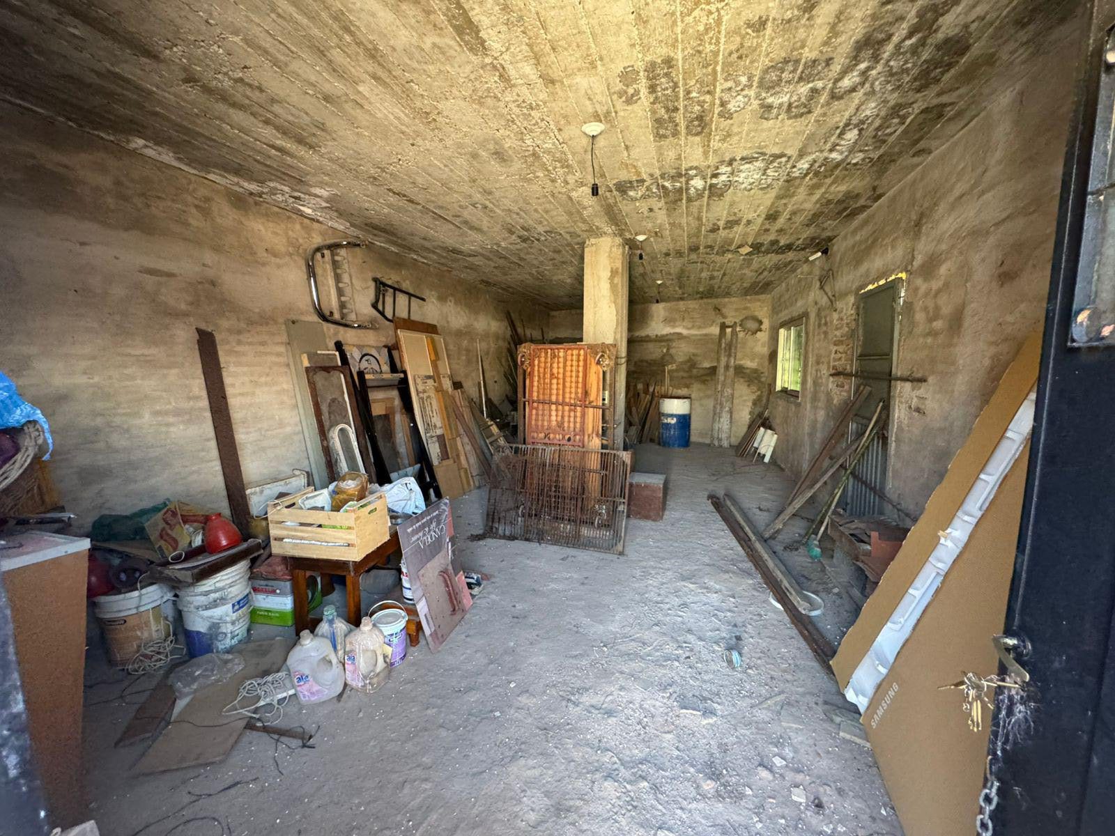 VENTA-3 DORMITORIOS-GARAGE Y DEPARTAMENTO-AMEGHINO NORTE