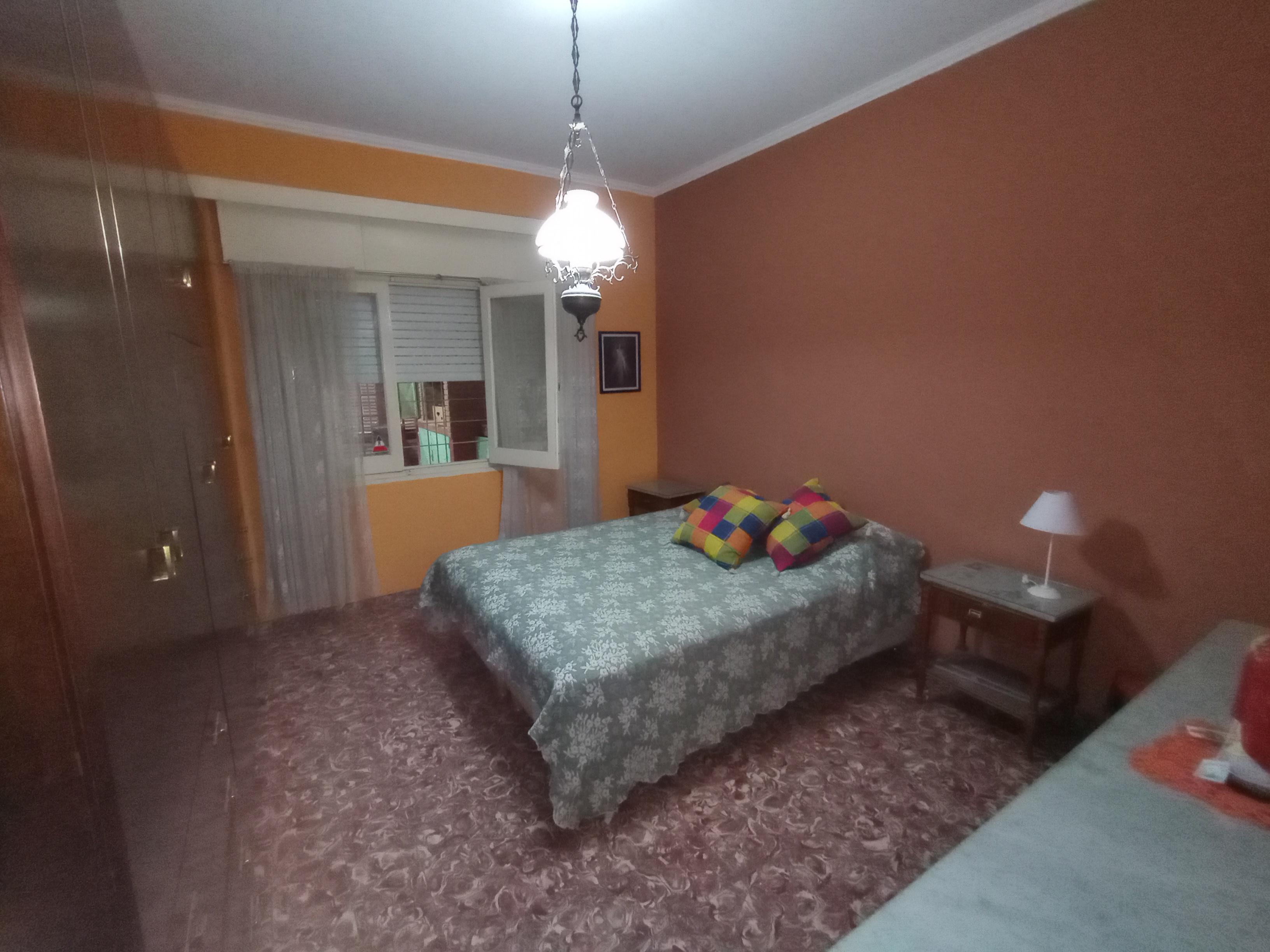 SE VENDE CASA DE DOS DORMITORIOS EN BANDA NORTE