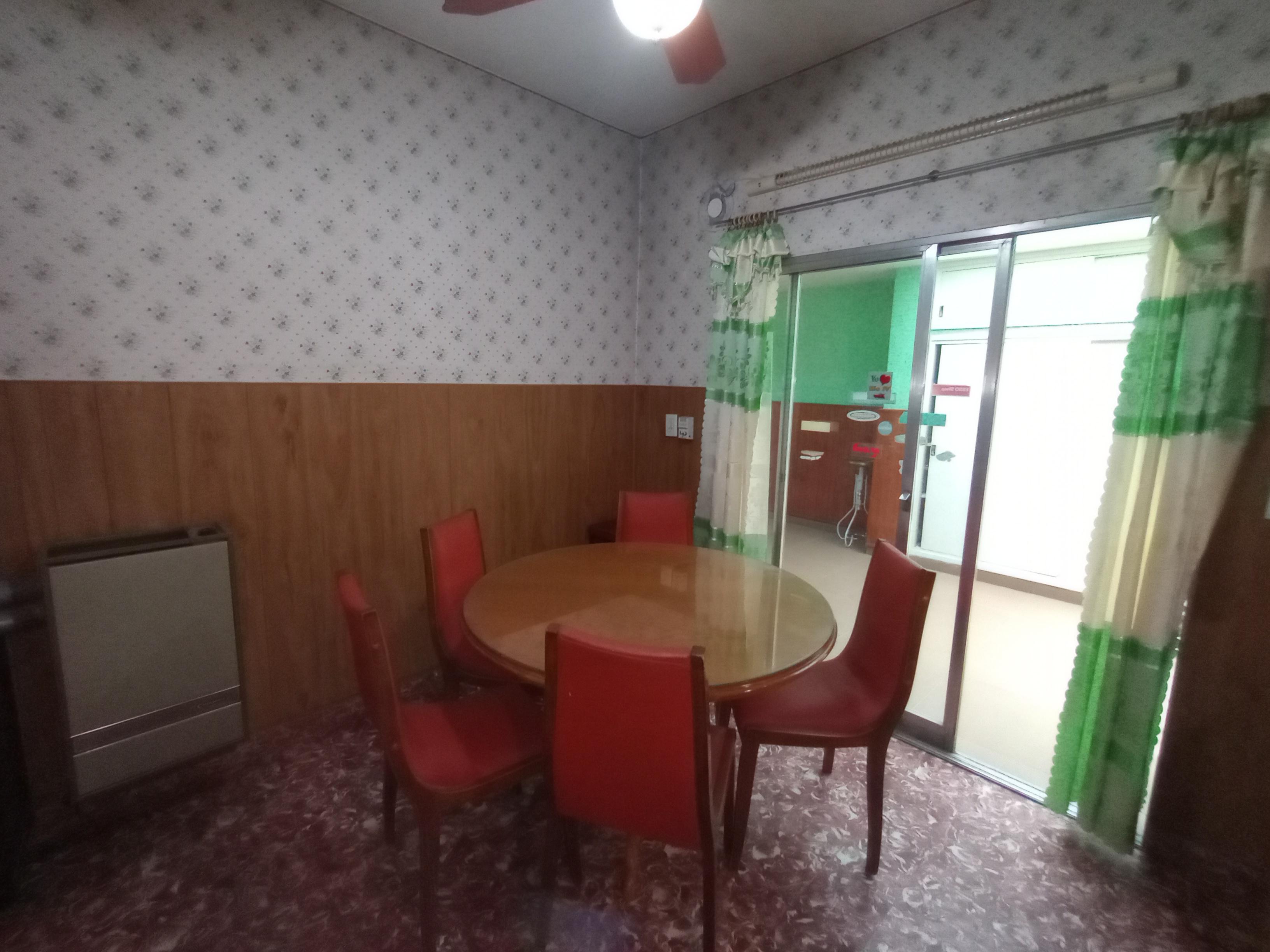 SE VENDE CASA DE DOS DORMITORIOS EN BANDA NORTE