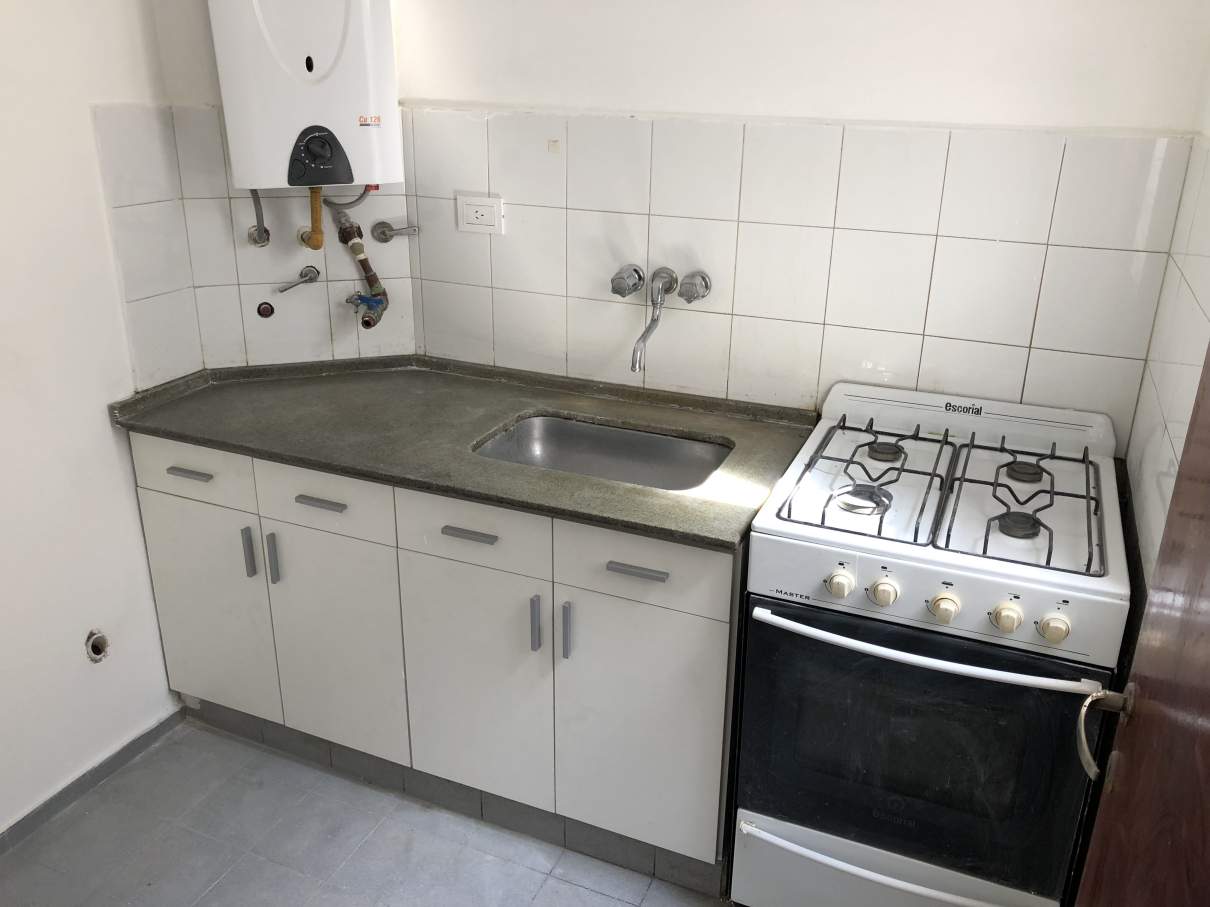 Departamento en Alquiler 1 dormitorios en Barrio Alberdi - Zona Hospital Clinica