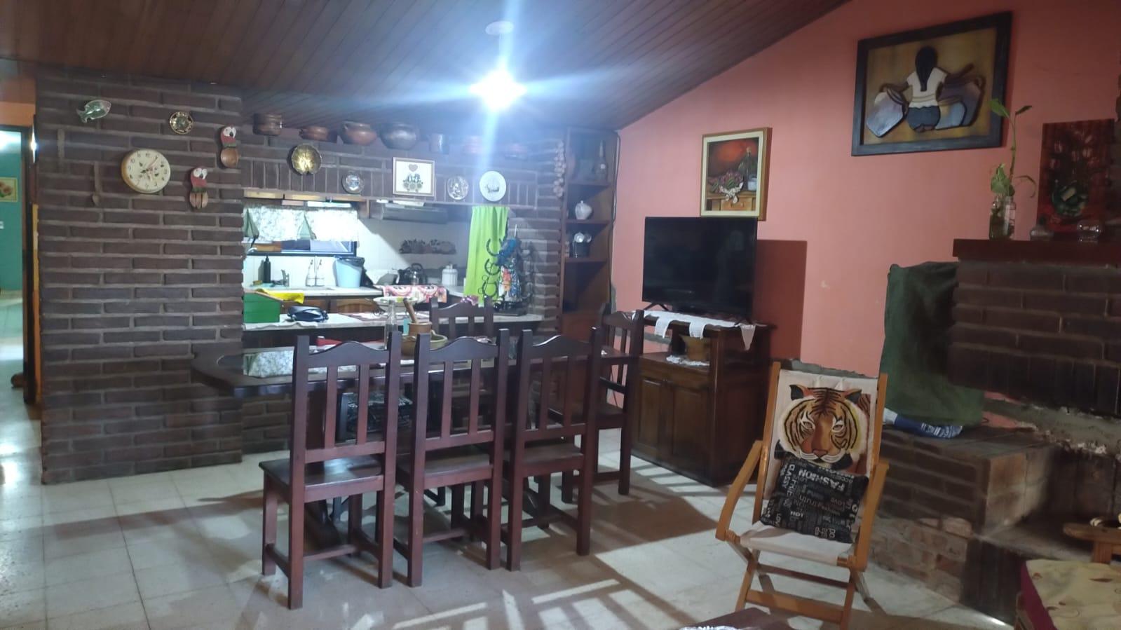 VENTA DE CASA DE 3 DORMITORIOS EN B YOFRE NORTE