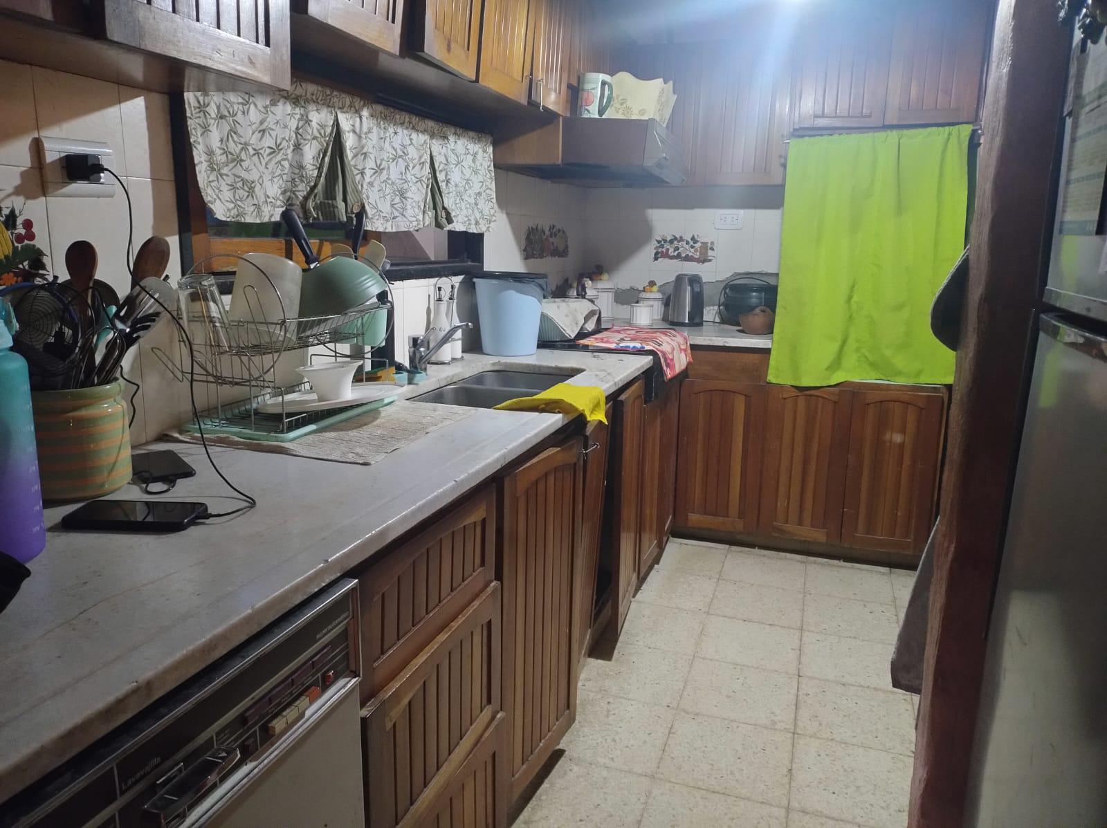 VENTA DE CASA DE 3 DORMITORIOS EN B YOFRE NORTE