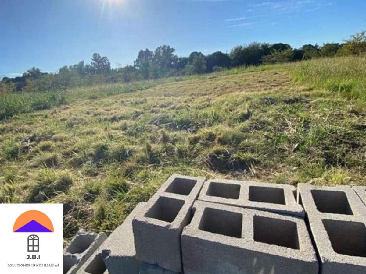 TERRENO EN VENTA VILLA ESQUIU -