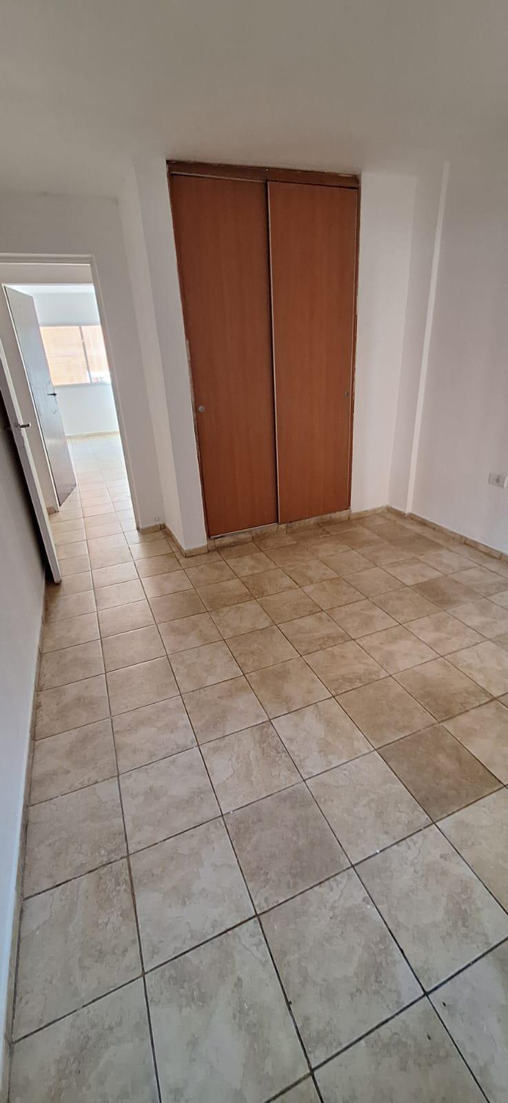 Alq.- San Martin-2 Dorm - 3 piso por esc.- Exp. econom