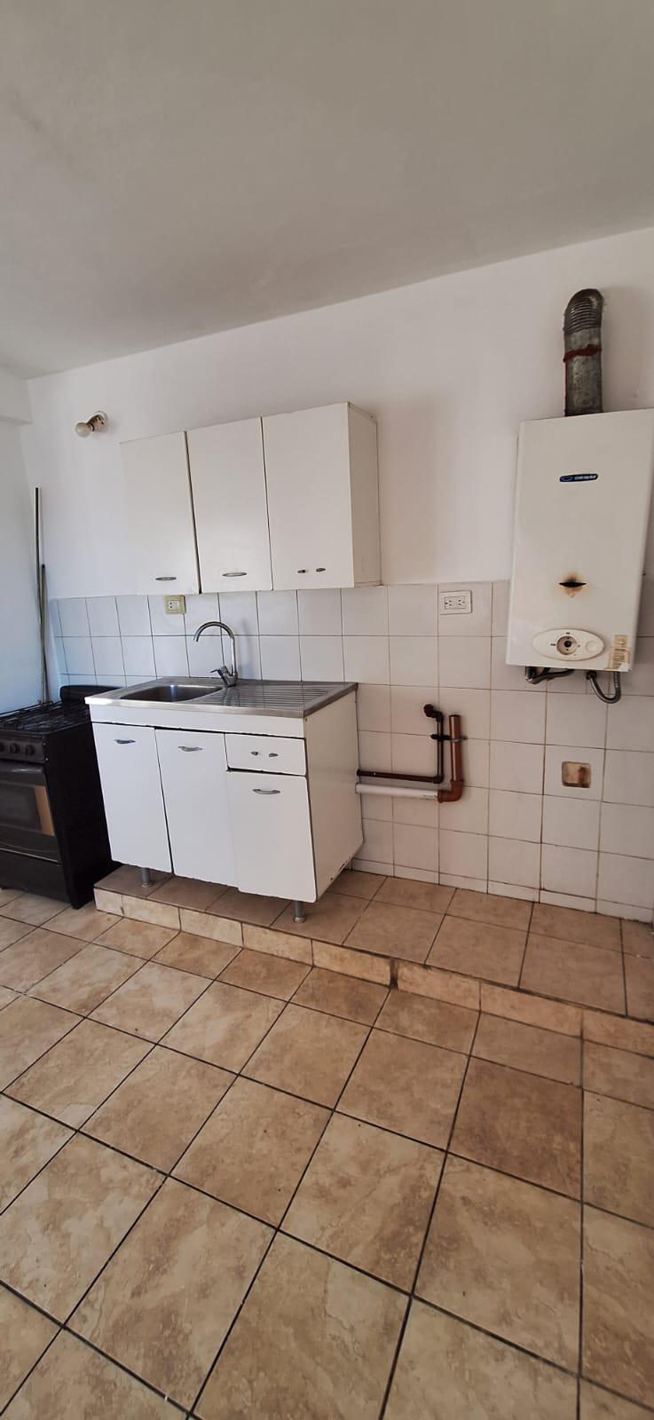 Alq.- San Martin-2 Dorm - 3 piso por esc.- Exp. econom