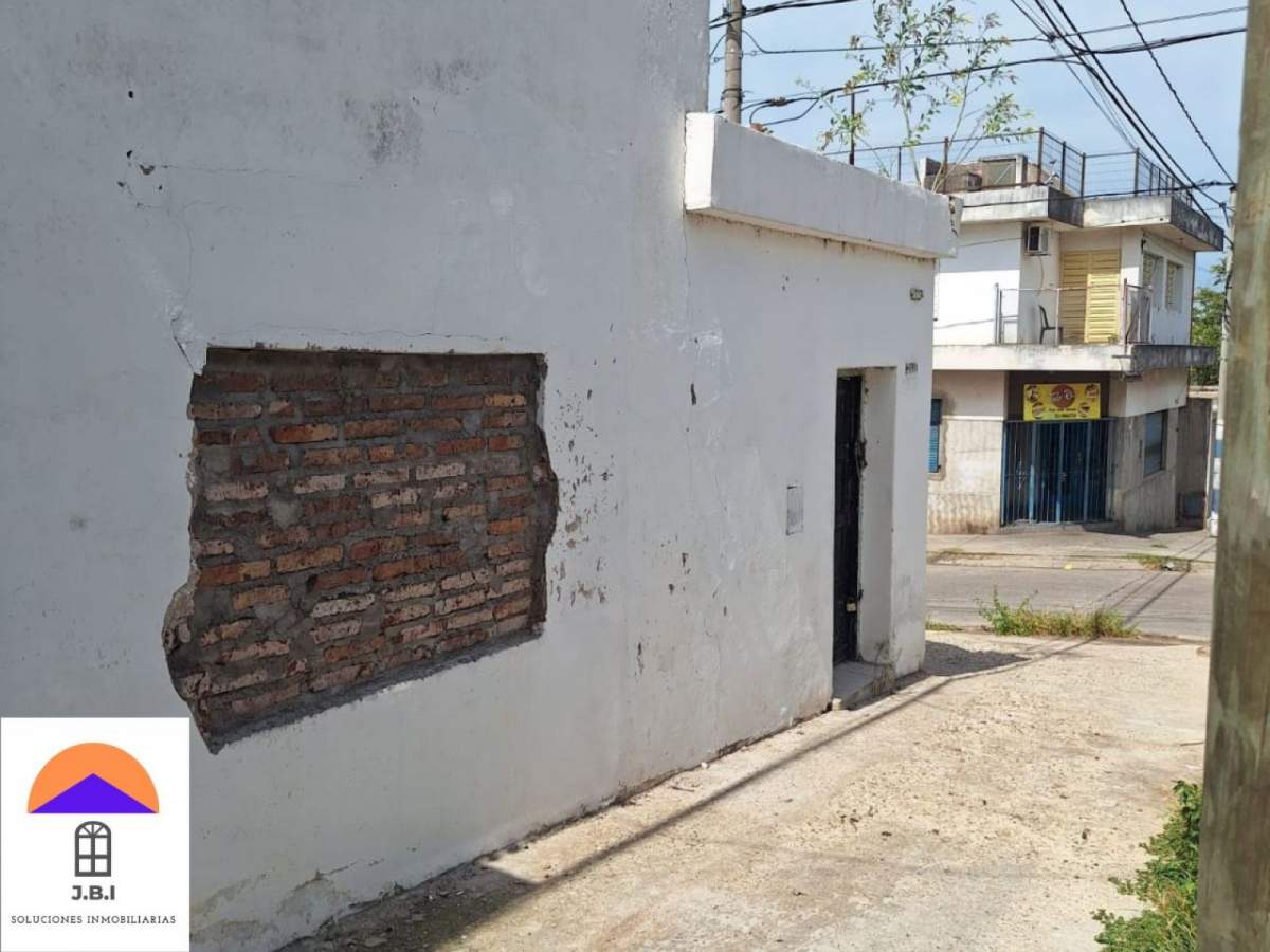 Casa en Venta a Reciclar Bella Vista