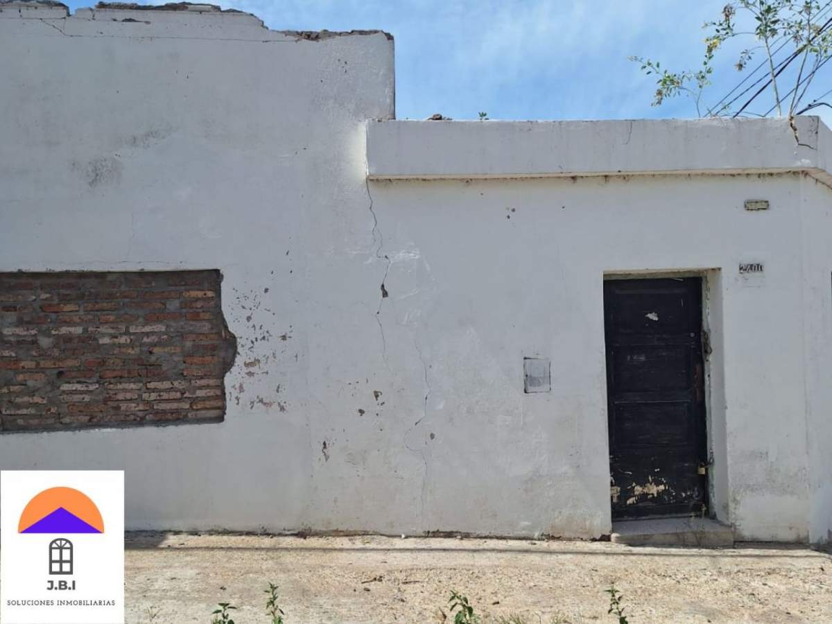 Casa en Venta a Reciclar Bella Vista