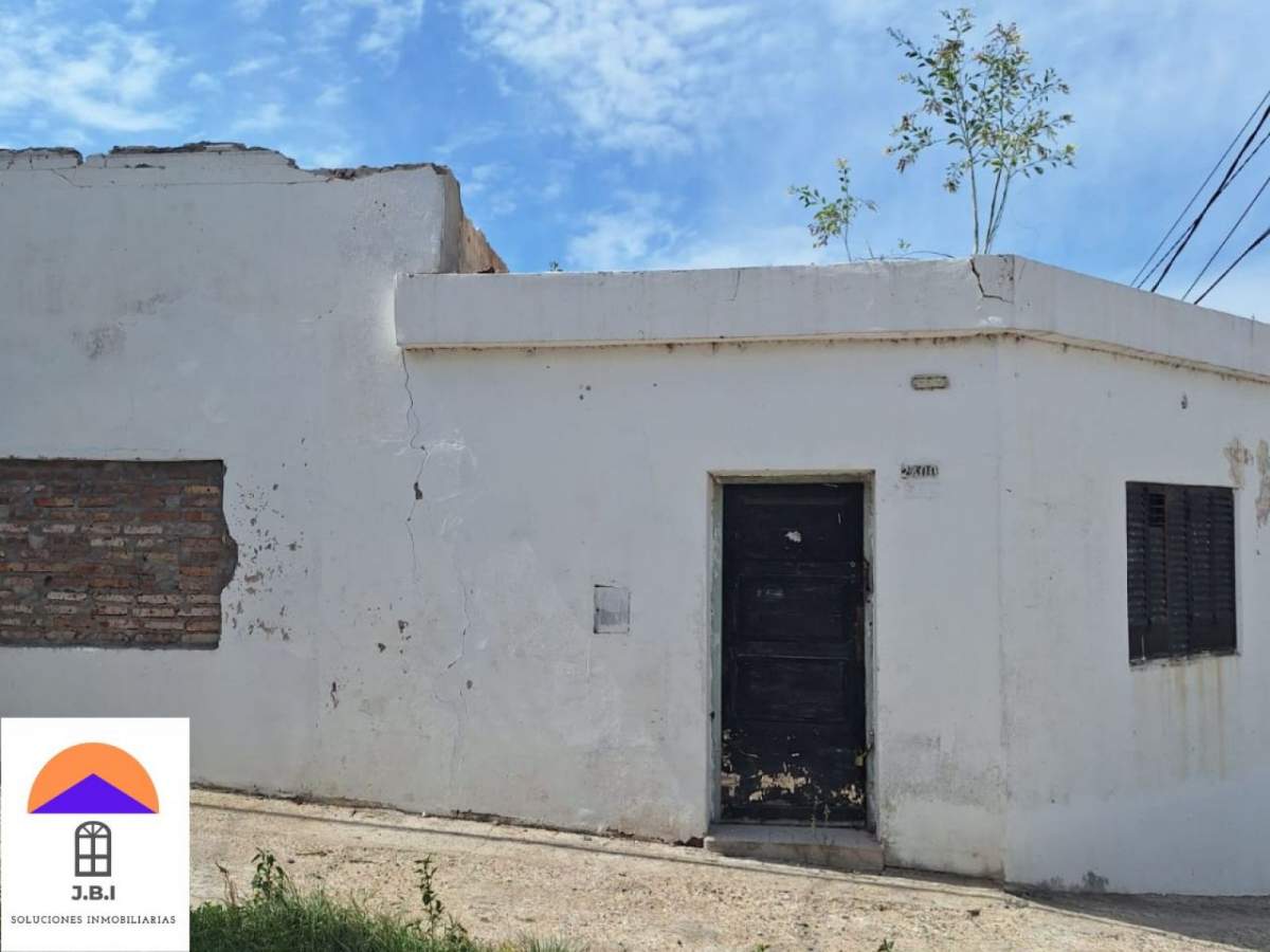 Casa en Venta a Reciclar Bella Vista