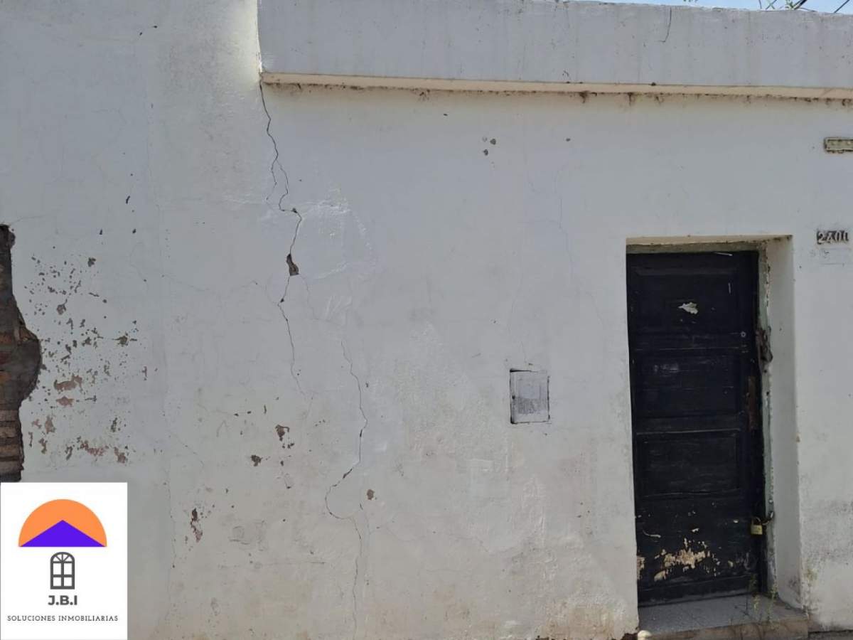 Casa en Venta a Reciclar Bella Vista