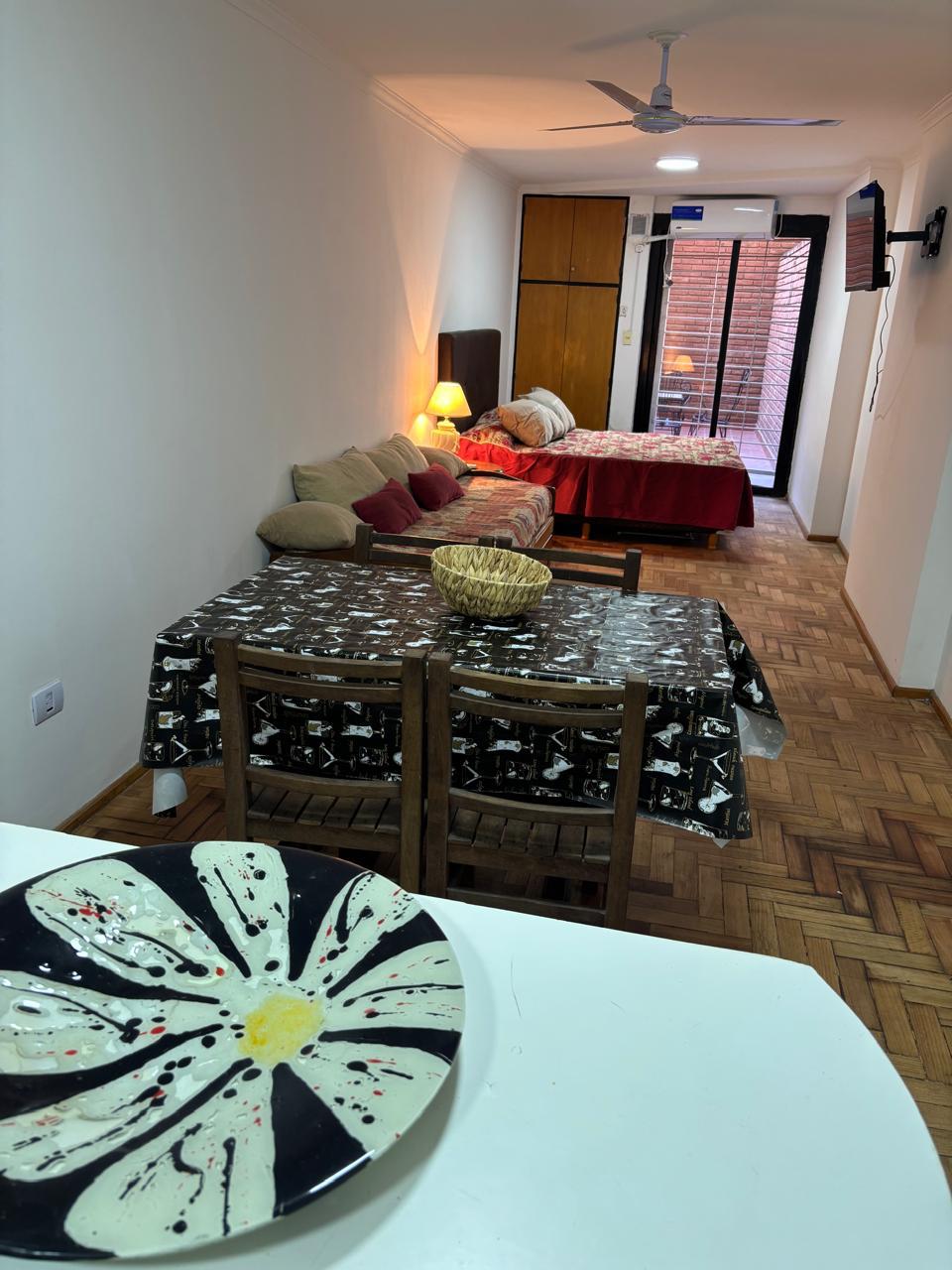 ALQUILER AMPLIO MONOAMBIENTE TEMPORAL NUEVA CORDOBA AL LADO DE CLINICA ZUNINO