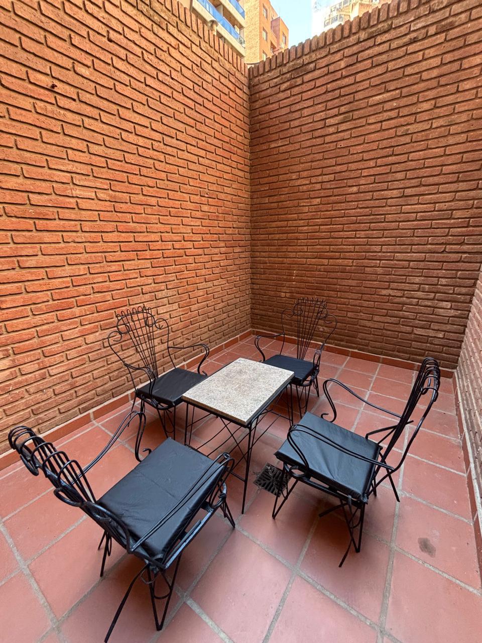 ALQUILER AMPLIO MONOAMBIENTE TEMPORAL NUEVA CORDOBA AL LADO DE CLINICA ZUNINO