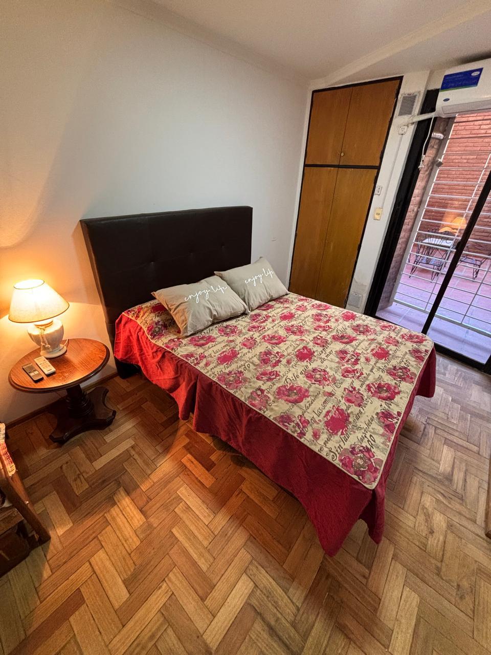 ALQUILER AMPLIO MONOAMBIENTE TEMPORAL NUEVA CORDOBA AL LADO DE CLINICA ZUNINO