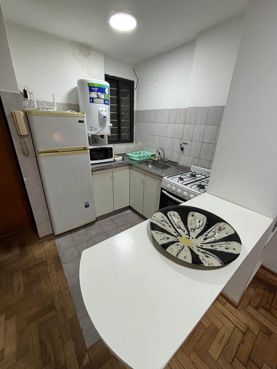 ALQUILER AMPLIO MONOAMBIENTE TEMPORAL NUEVA CORDOBA AL LADO DE CLINICA ZUNINO