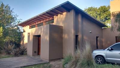 Alquiler Temporal Casa 3 Dormitorios-Country La Paloma (Villa Allende)