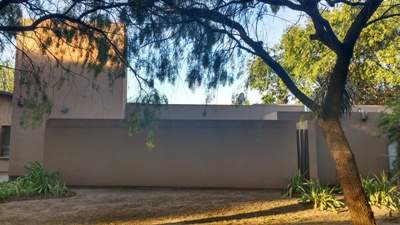 Alquiler Temporal Casa 3 Dormitorios-Country La Paloma (Villa Allende)