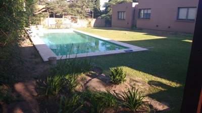 Alquiler Temporal Casa 3 Dormitorios-Country La Paloma (Villa Allende)