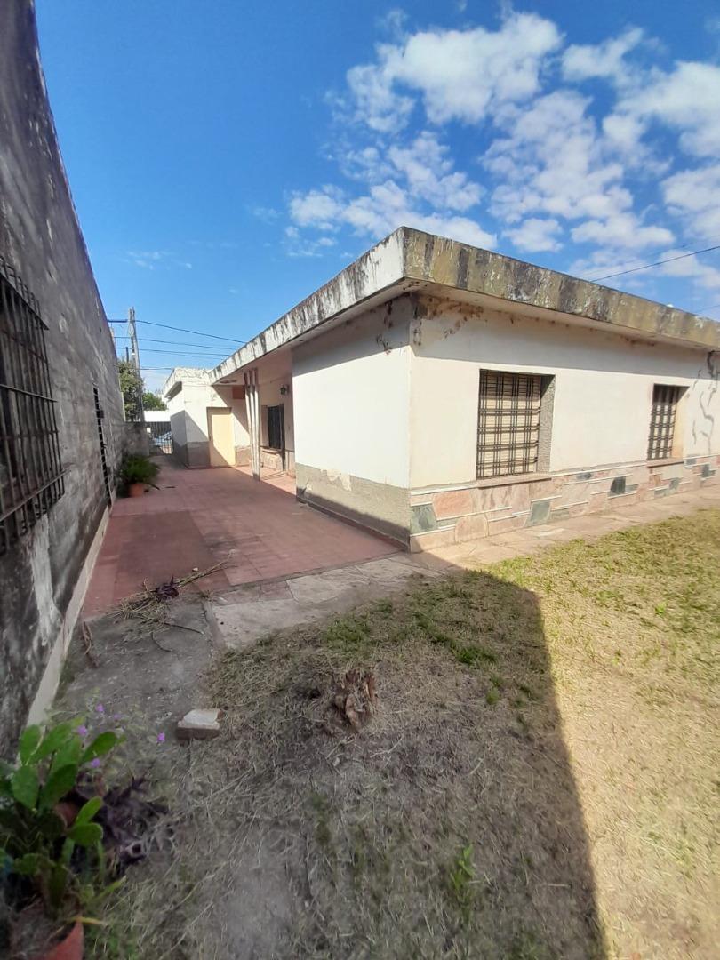 VENTA CASA A RECICLAR - 3 DORMITORIOS - LOCAL - SANTA ISABER 3ra Secc
