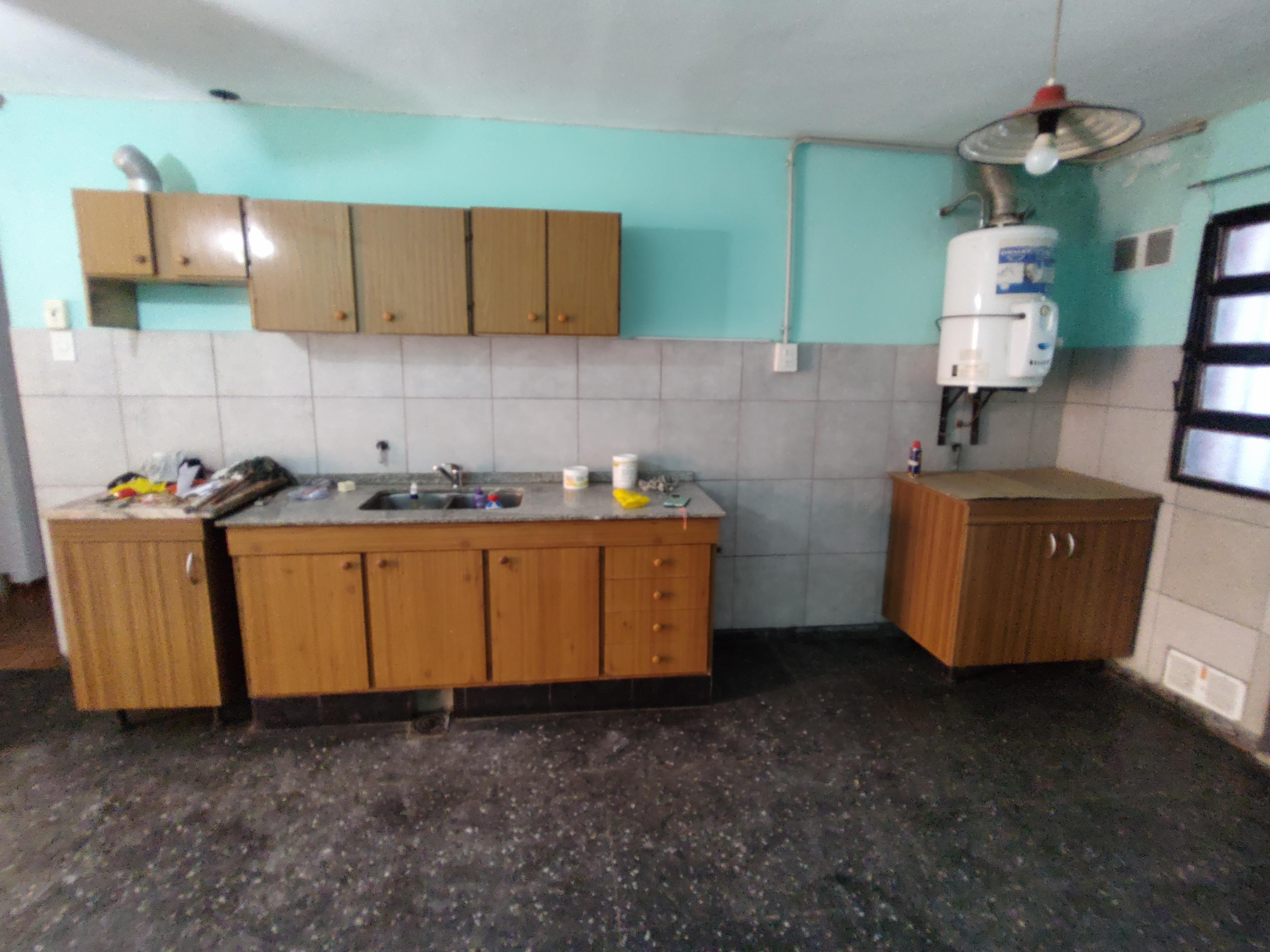 VENTA CASA 3 DORMITORIOS  LOCAL - SANTA ISABEL 3ra Secc - AV ARMADA ARGENTINA