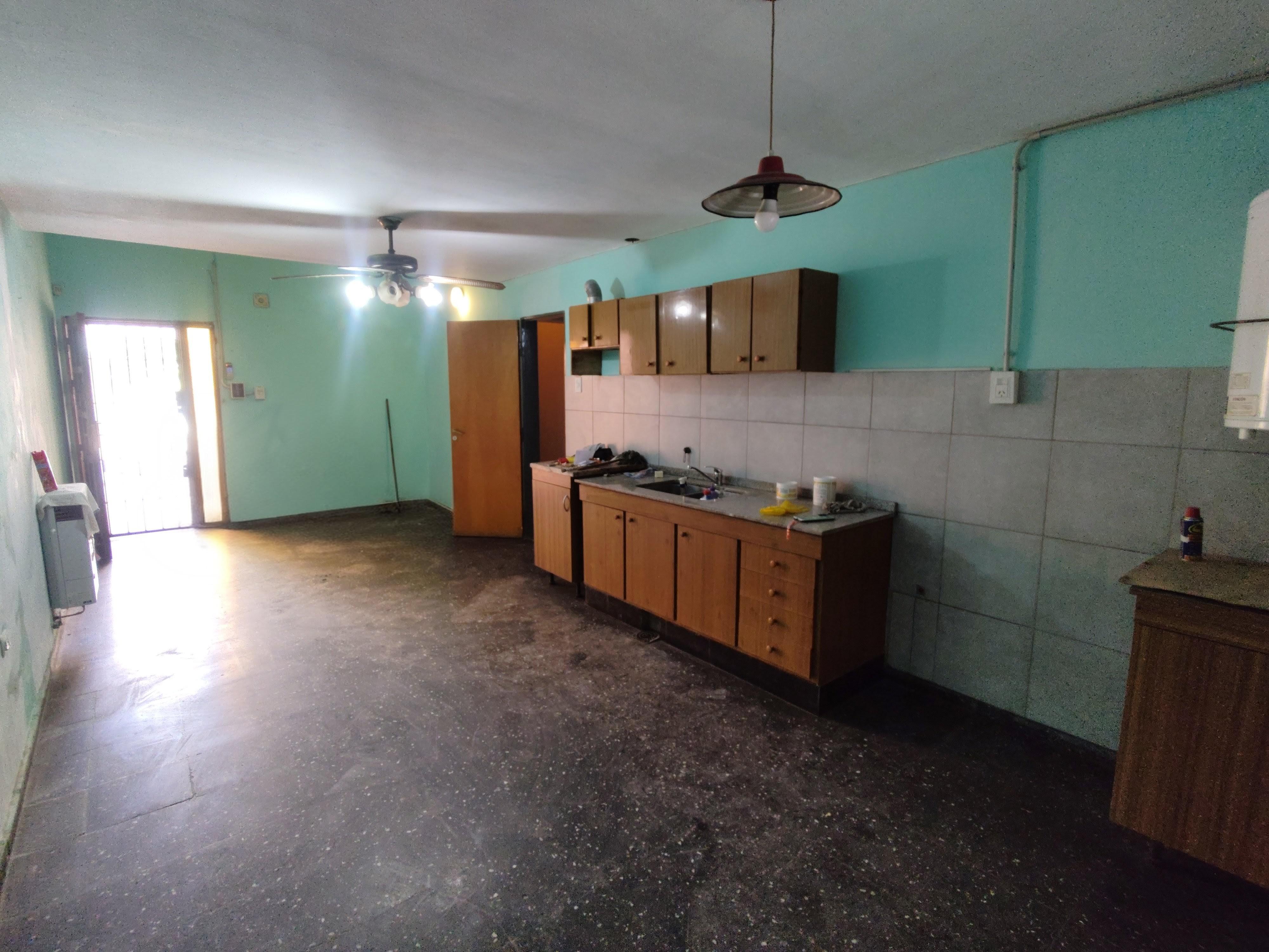 VENTA CASA 3 DORMITORIOS  LOCAL - SANTA ISABEL 3ra Secc - AV ARMADA ARGENTINA