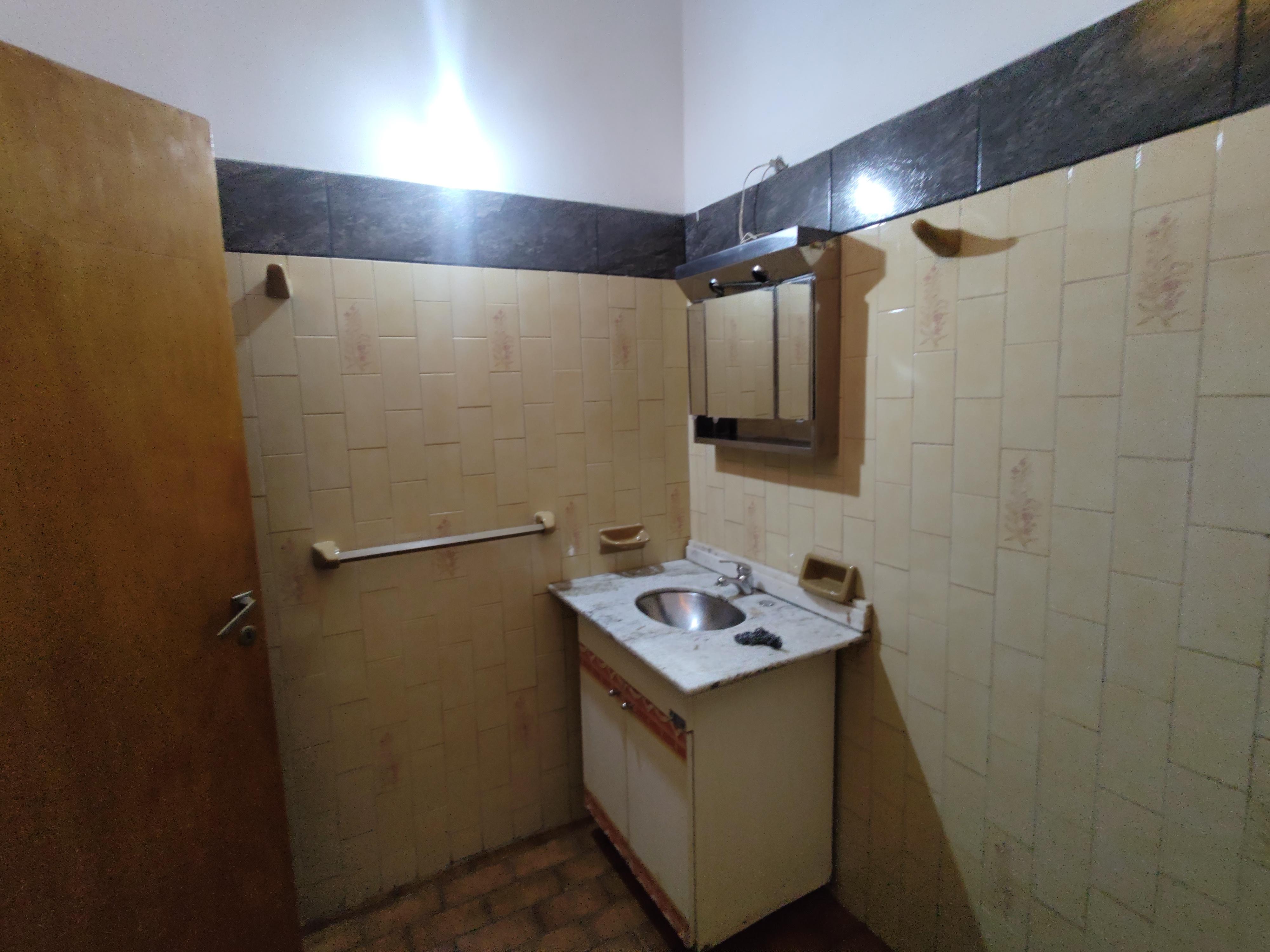 VENTA CASA 3 DORMITORIOS  LOCAL - SANTA ISABEL 3ra Secc - AV ARMADA ARGENTINA