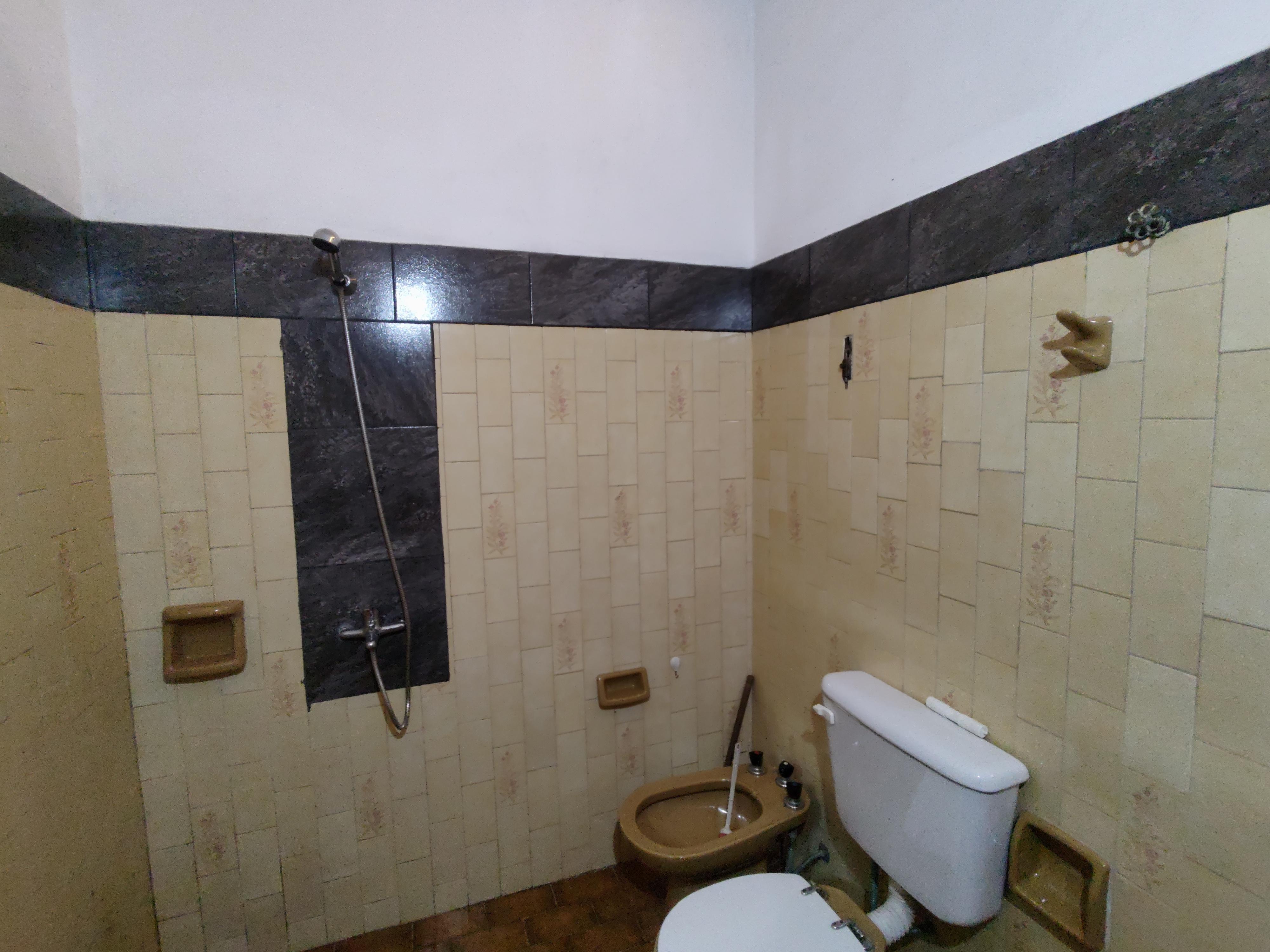 VENTA CASA 3 DORMITORIOS  LOCAL - SANTA ISABEL 3ra Secc - AV ARMADA ARGENTINA