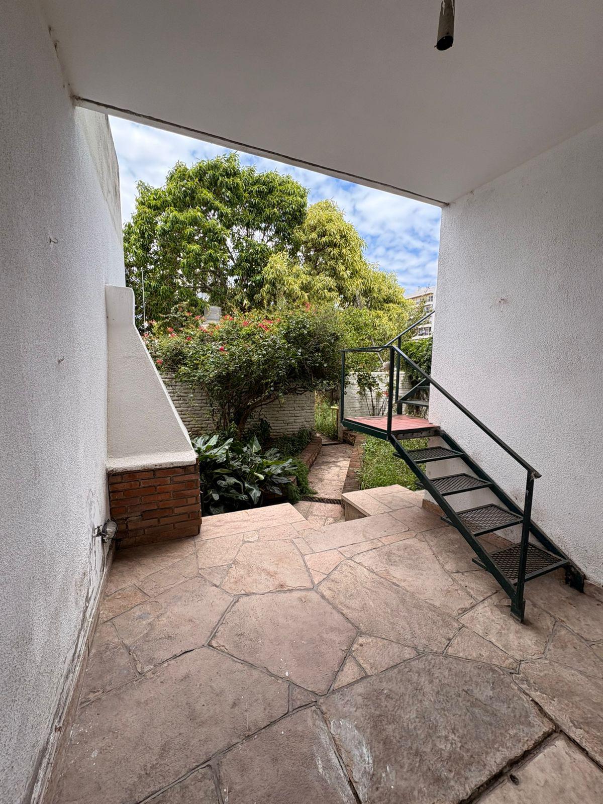 Casa de 2 Dormitorios- Ideal por comodidad, seguridad y ubicación .. General Paz