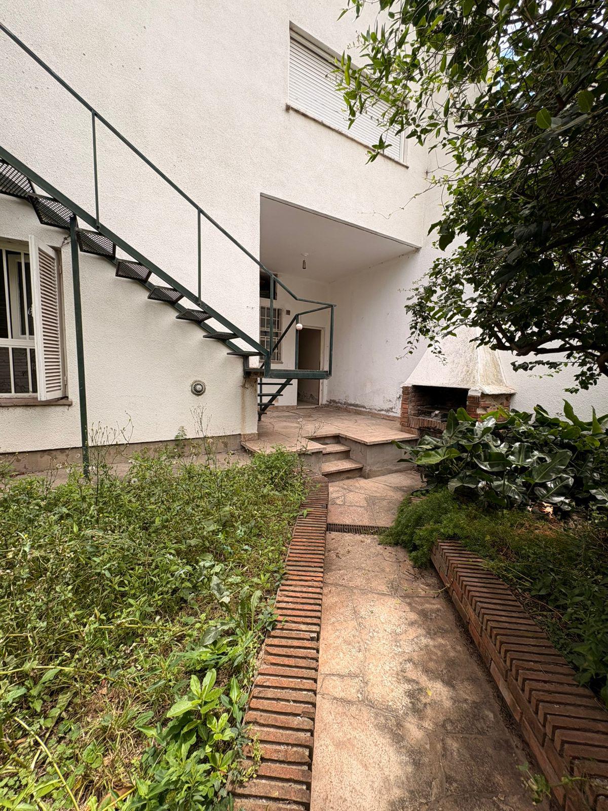 Casa de 2 Dormitorios- Ideal por comodidad, seguridad y ubicación .. General Paz