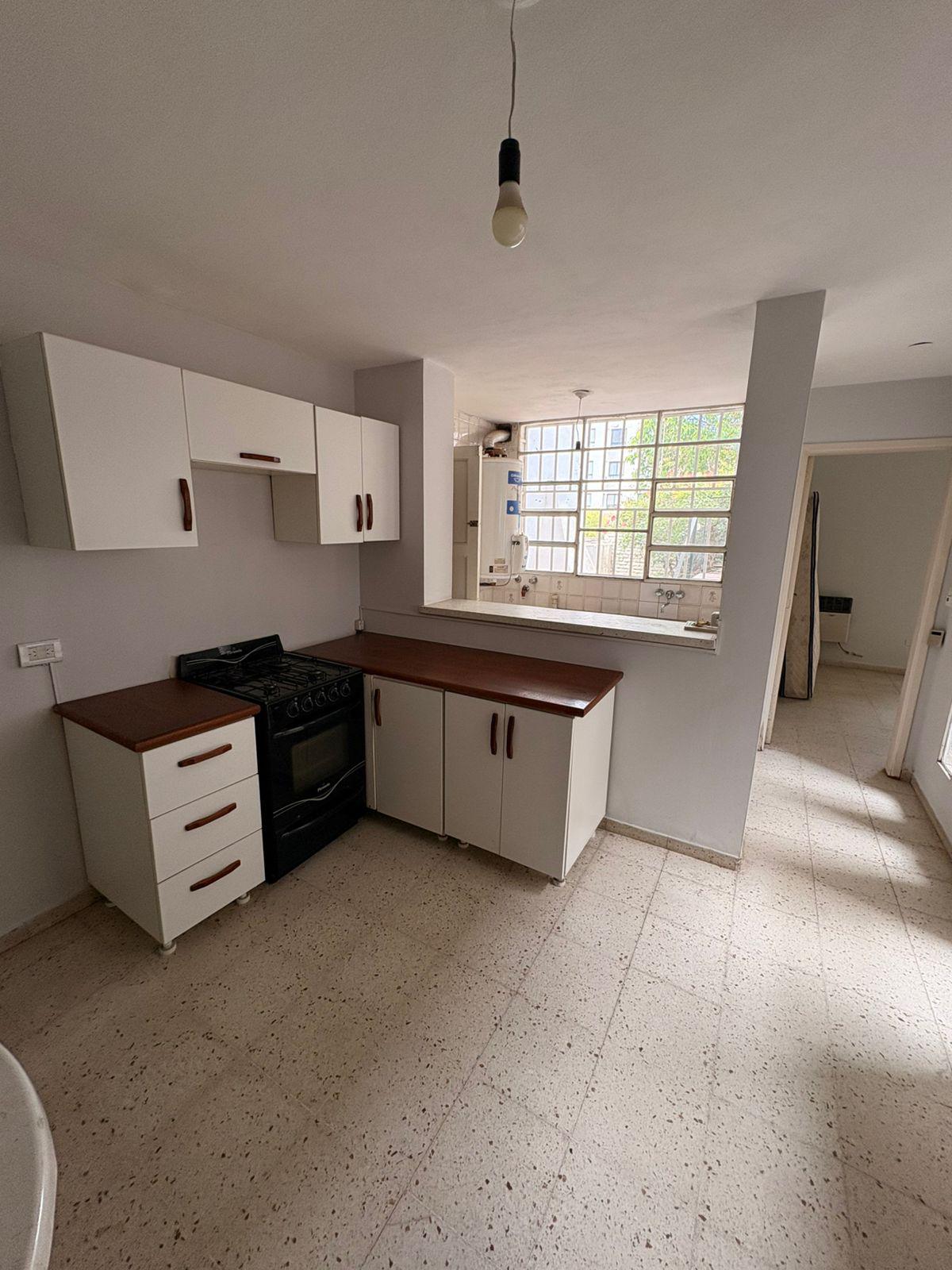 Casa de 2 Dormitorios- Ideal por comodidad, seguridad y ubicación .. General Paz