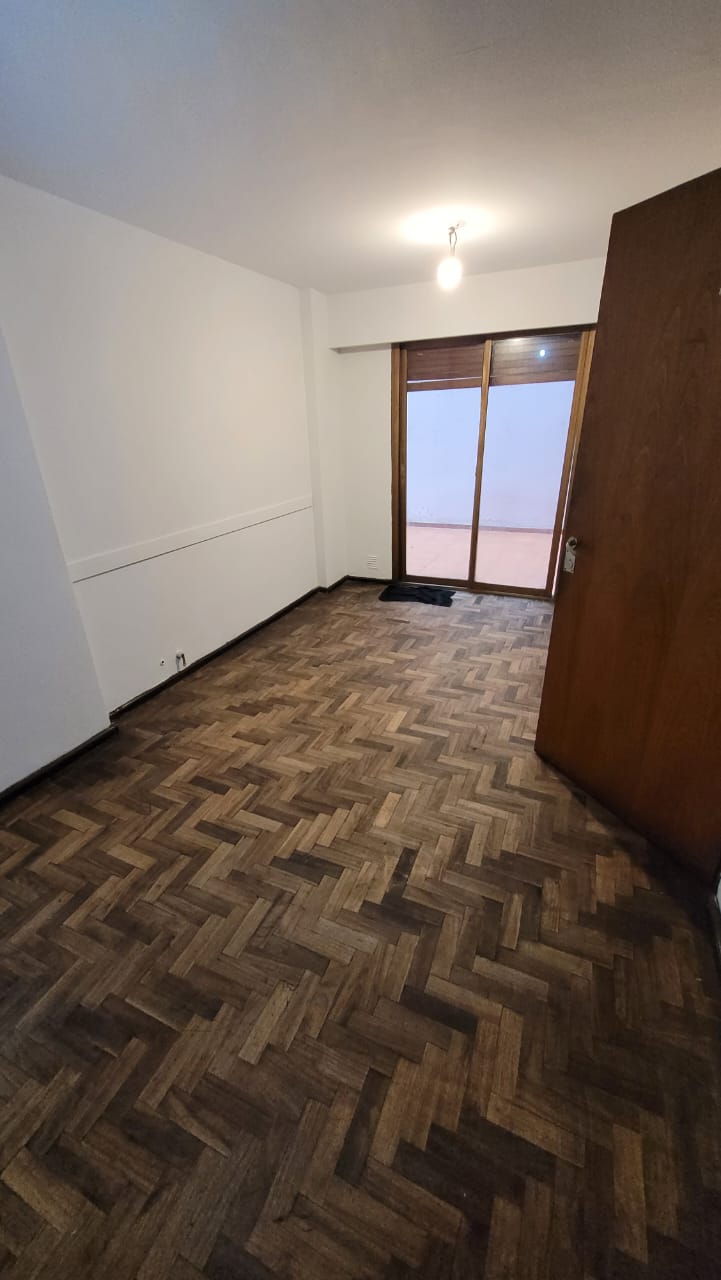 DEPARTAMENTO EN  ALQUILER  - CENTRO  -  CON HERMOSO PATIO - UN DORMITORIO  - CORDOBA