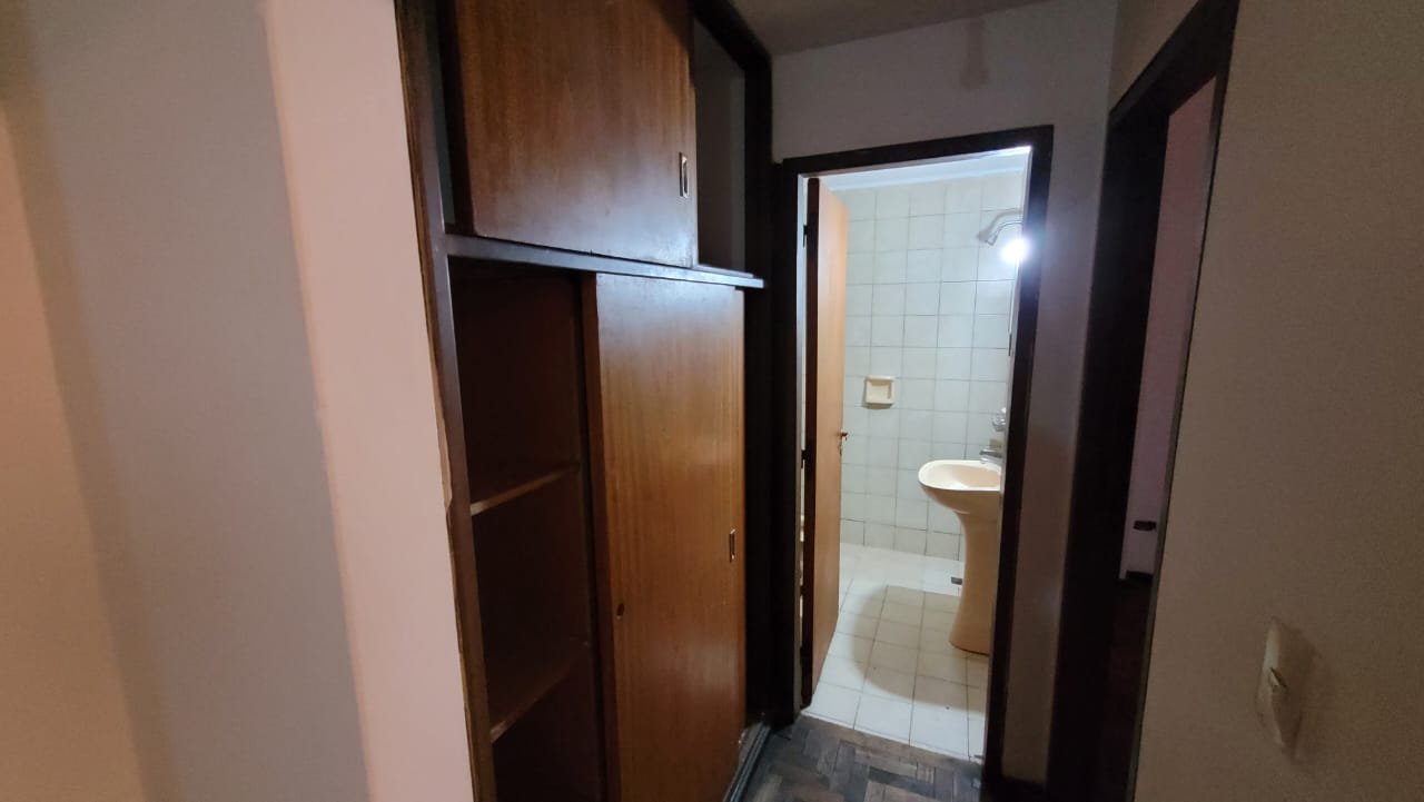 DEPARTAMENTO EN  ALQUILER  - CENTRO  -  CON HERMOSO PATIO - UN DORMITORIO  - CORDOBA