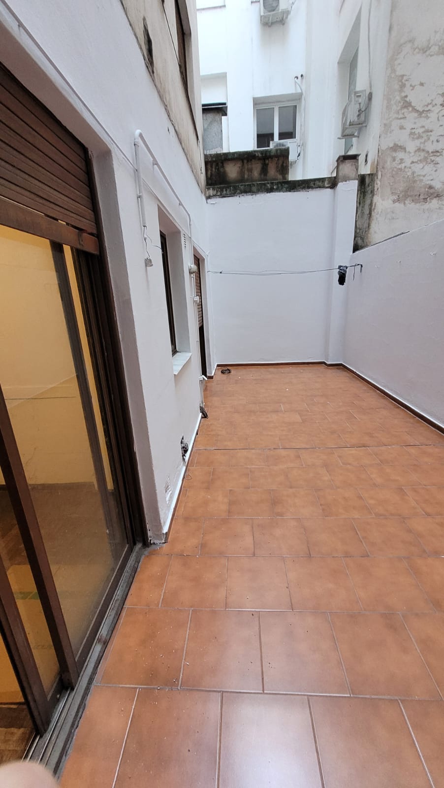 DEPARTAMENTO EN  ALQUILER  - CENTRO  -  CON HERMOSO PATIO - UN DORMITORIO  - CORDOBA