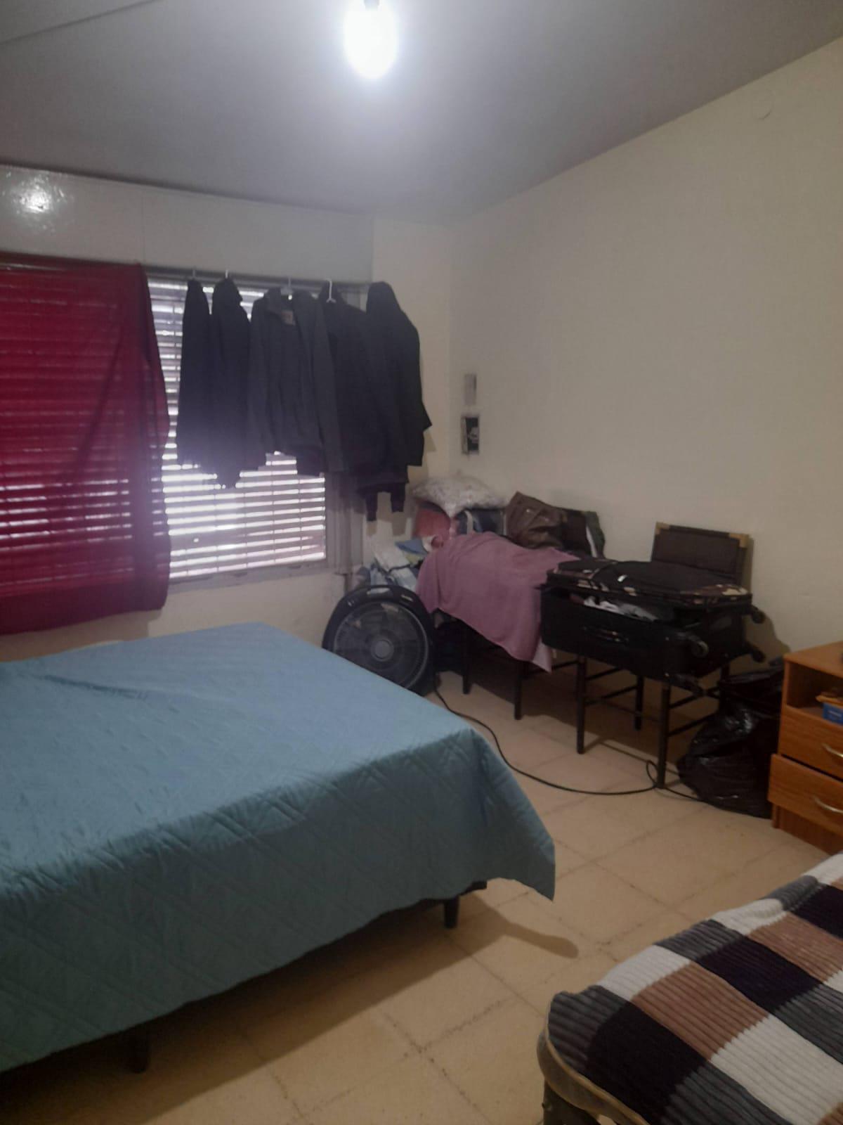 VENDO CASA EN BARRIO ALBERDI