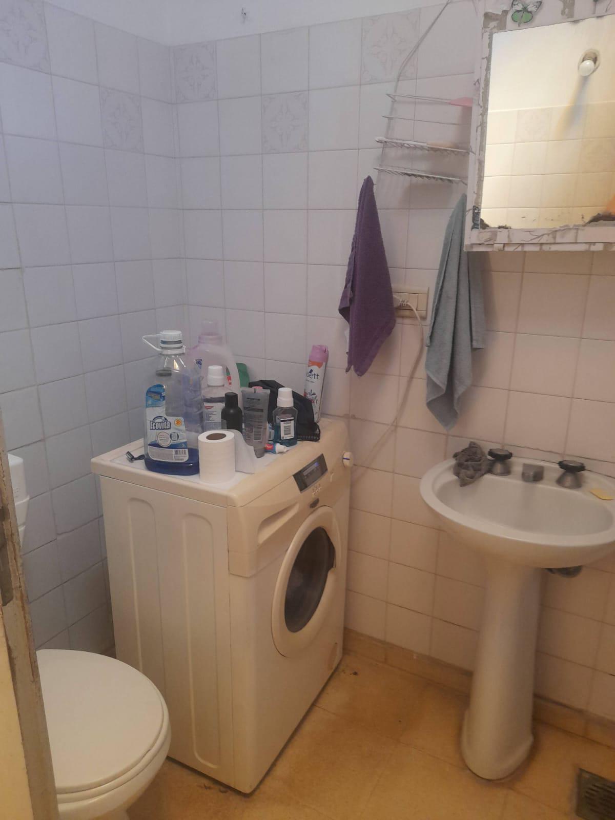 VENDO CASA EN BARRIO ALBERDI