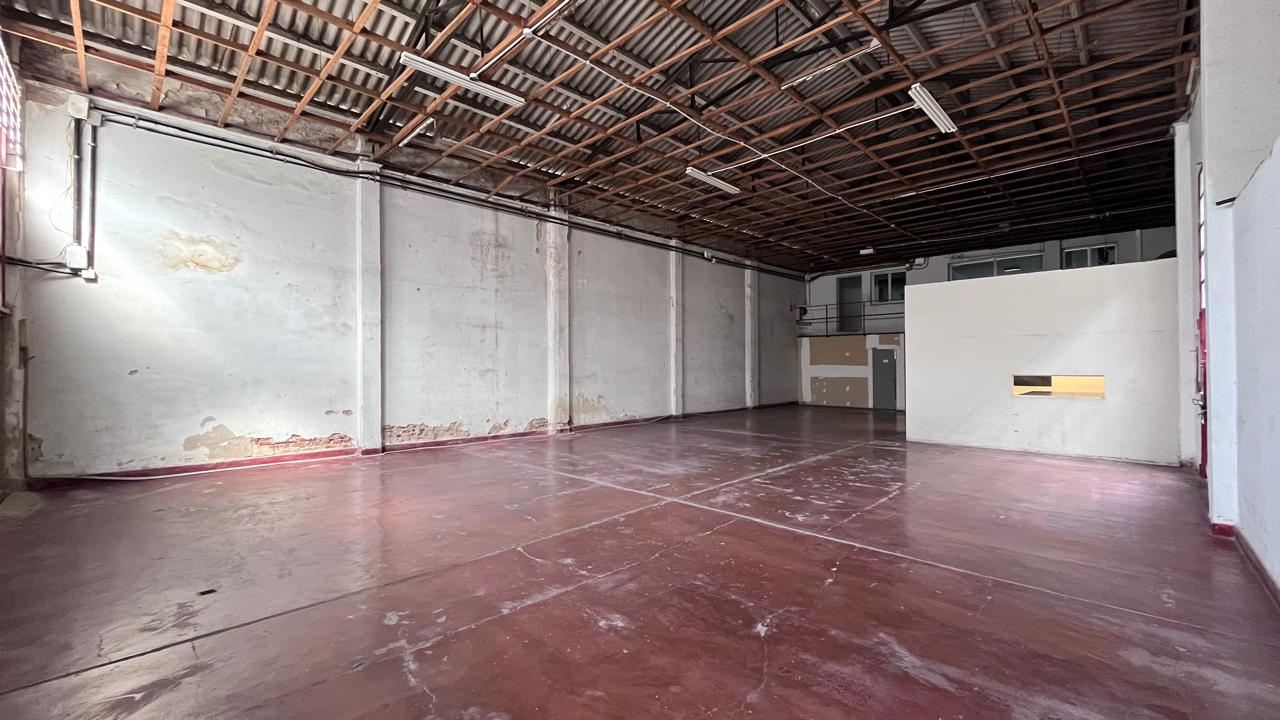 LOCAL con OFICINAS y DEPÓSITO, muy FÁCIL ACCESO - General PAz - Pueyrredón