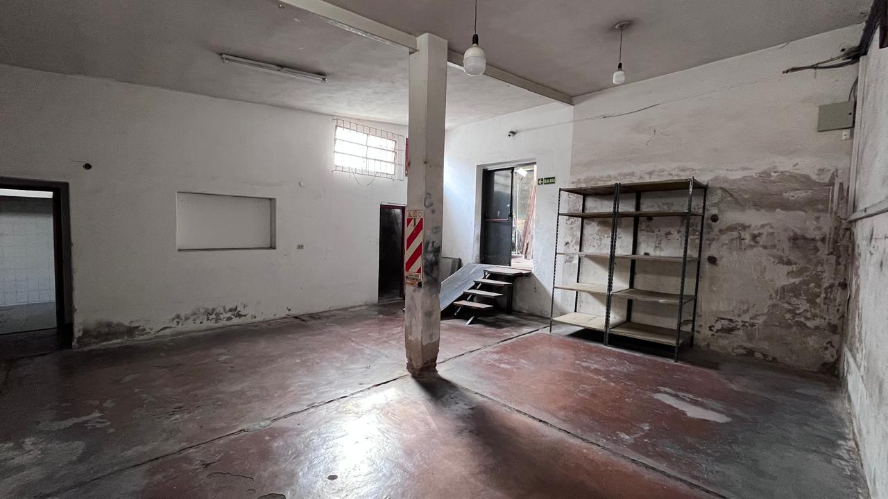 LOCAL con OFICINAS y DEPÓSITO, muy FÁCIL ACCESO - General PAz - Pueyrredón