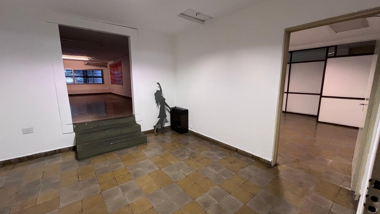 LOCAL con OFICINAS y DEPÓSITO, muy FÁCIL ACCESO - General PAz - Pueyrredón