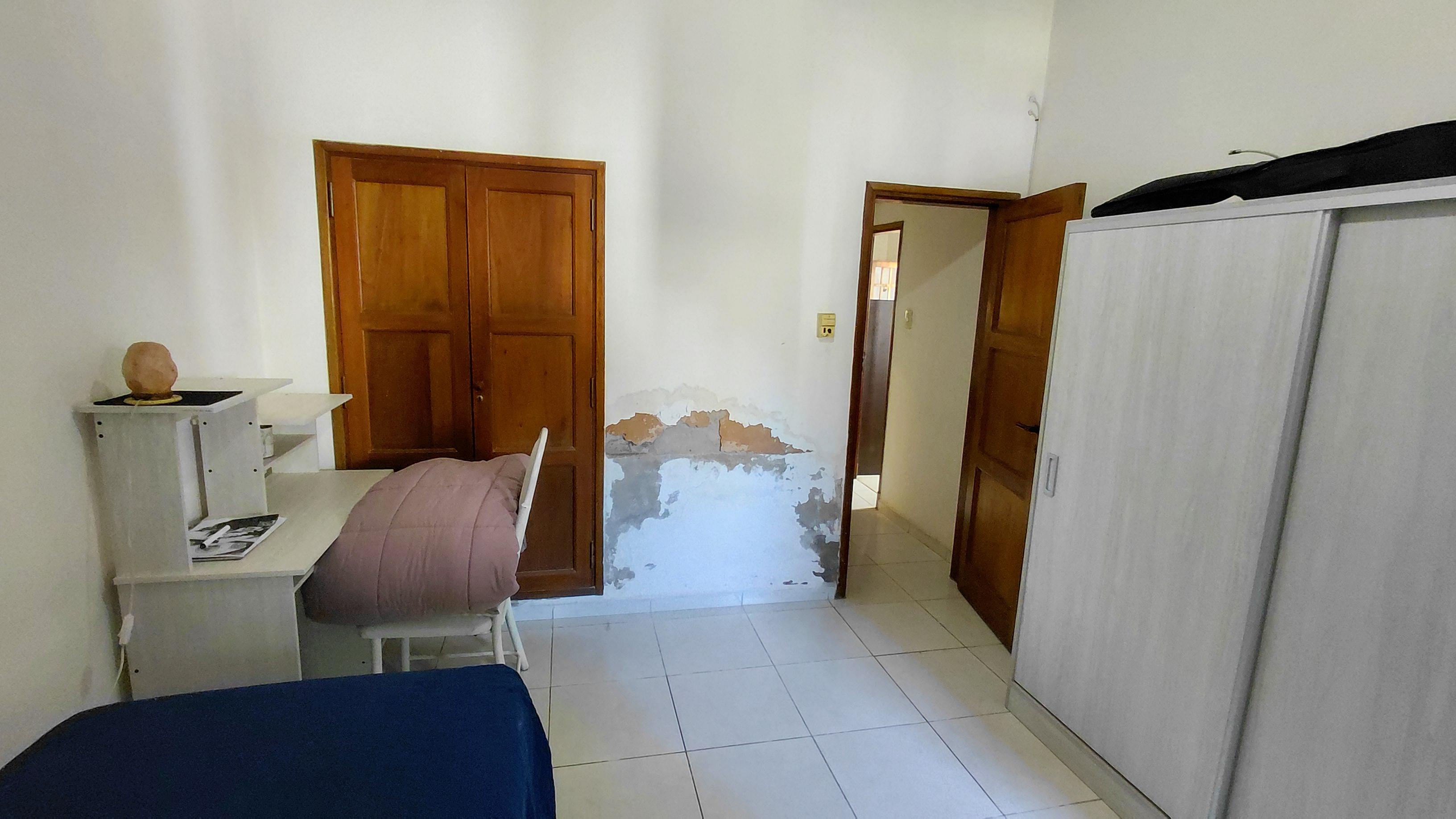 SALVATIERRA VENDE - CASA DE DOS DORMITORIOS-BARRIO JUNIORS-EXC.UBICAC-PATIO