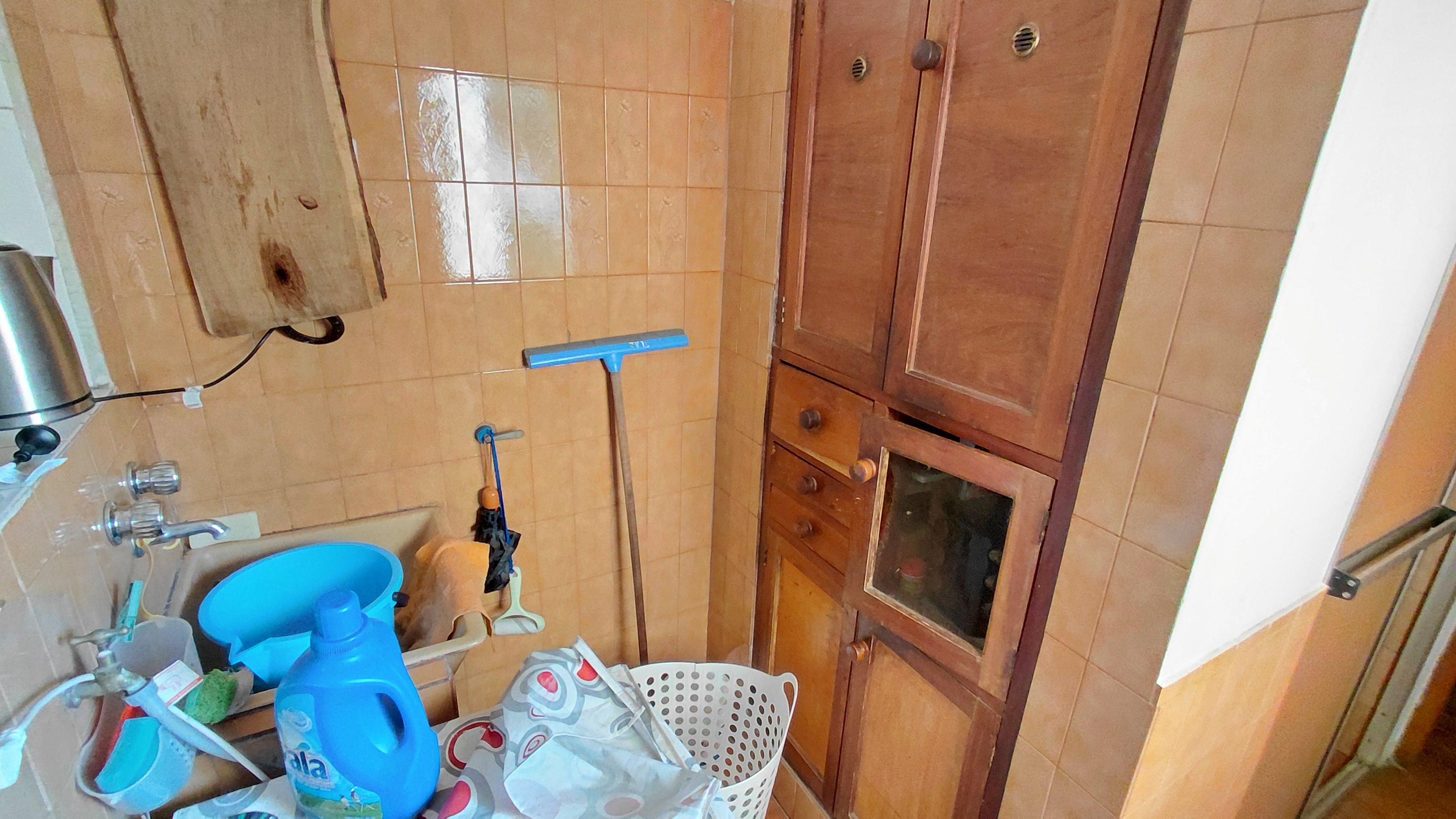 SALVATIERRA VENDE - CASA DE DOS DORMITORIOS-BARRIO JUNIORS-EXC.UBICAC-PATIO