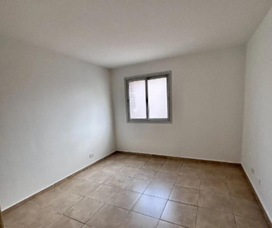 Alquilo depto 2 dorm, cplacard. B Alberdi.