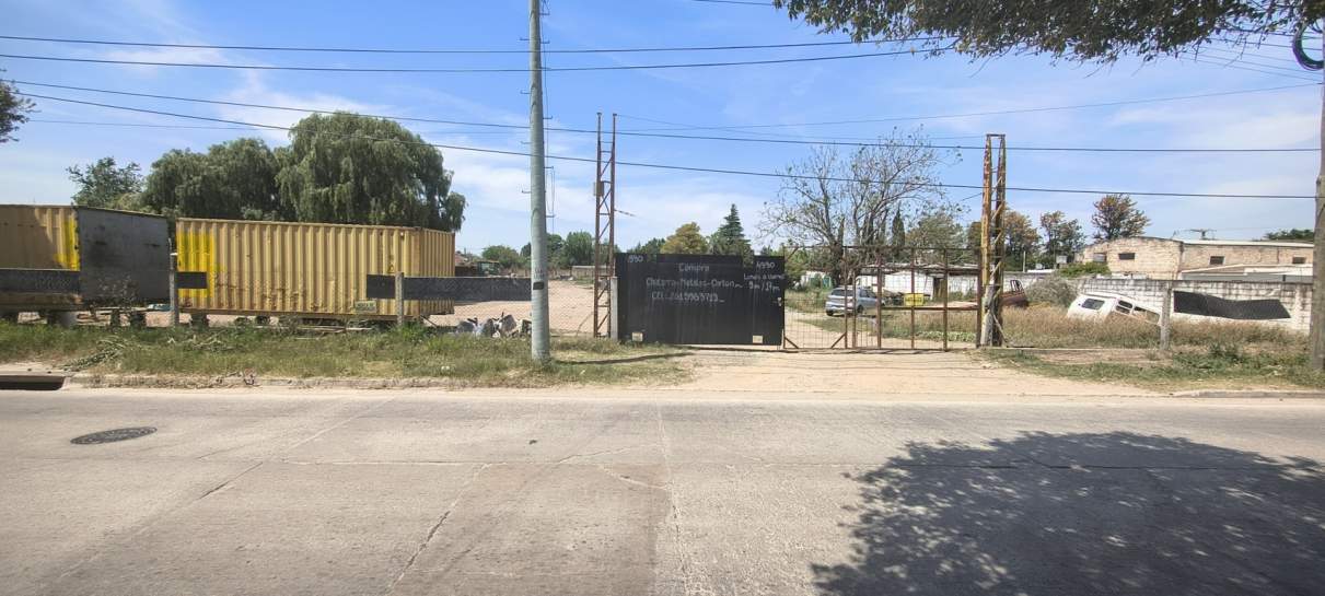 Alquiler de terreno - Uso comercial yo Industrial