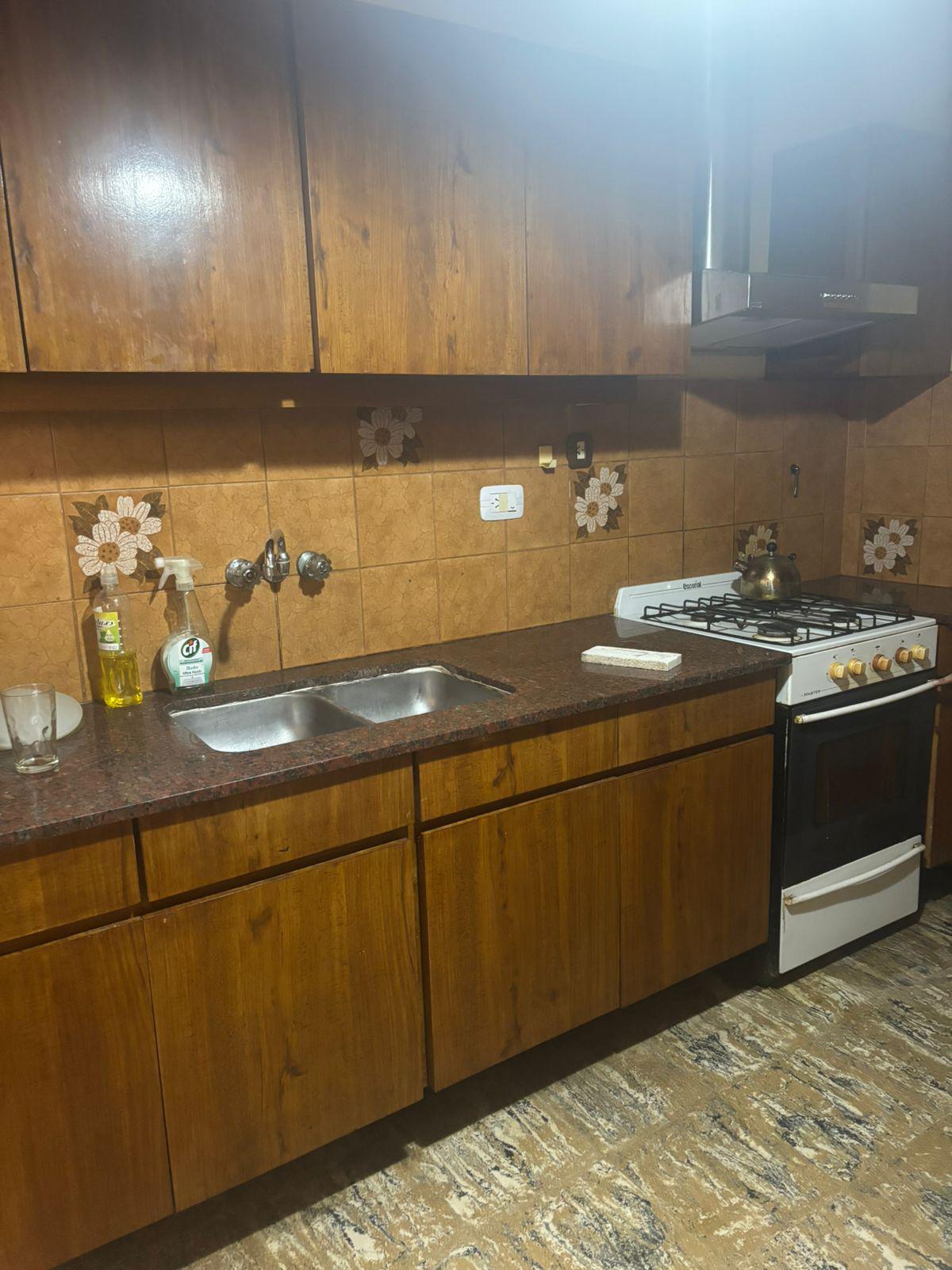 Se alquila casa en Barrio Panamericano