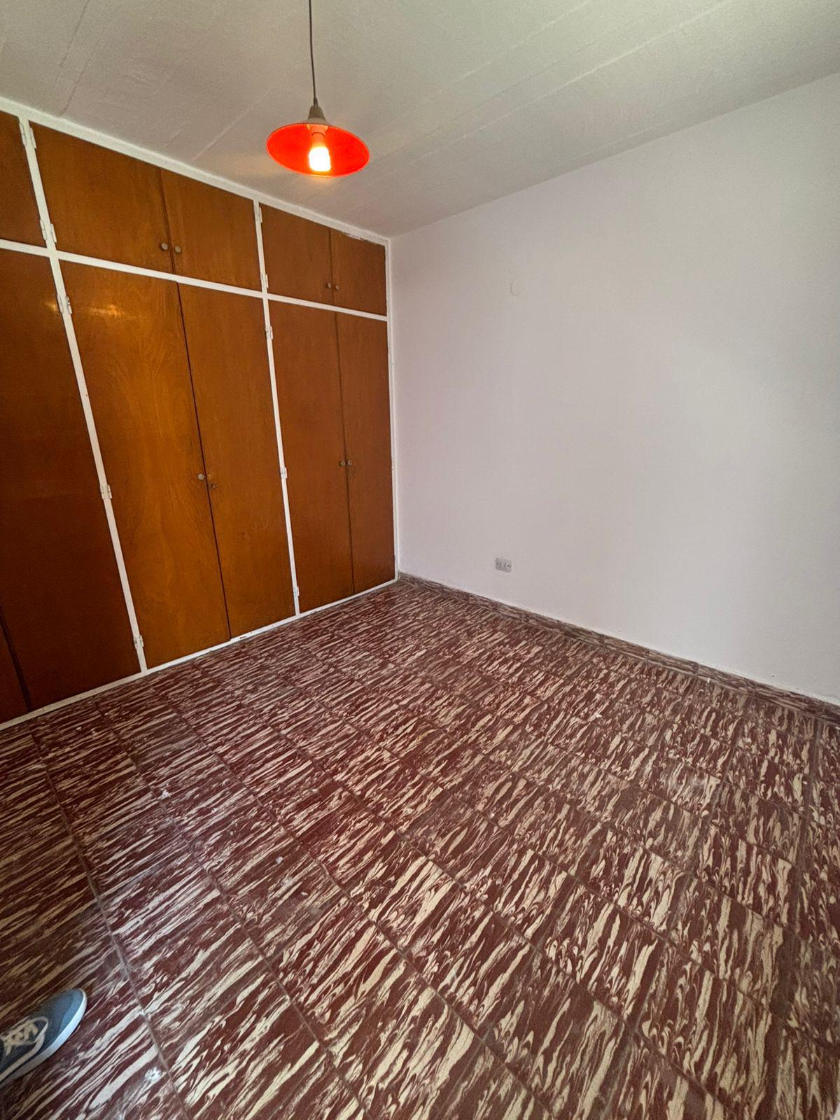 Se alquila casa en Barrio Panamericano