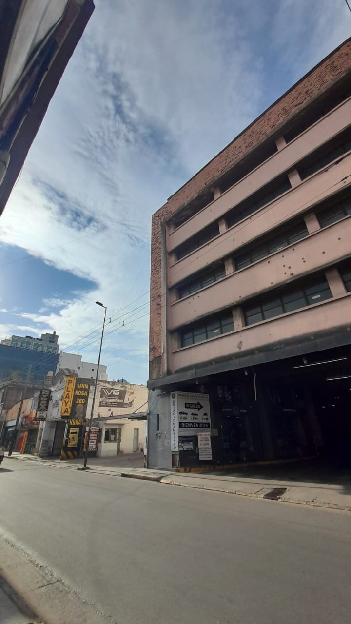 Venta de Cochera en Edificio Stabio, Centro Oportunidad!