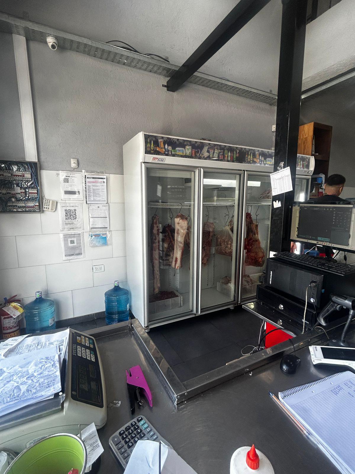 ALQUILER CARNICERIA FUNCIONANDO EN ARMADA ARGENTINA